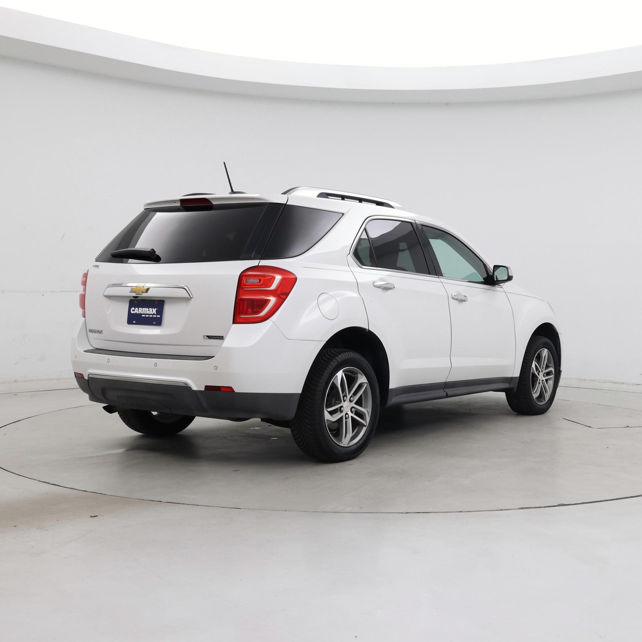 Thumbnail: 2017 Chevrolet Equinox - 8