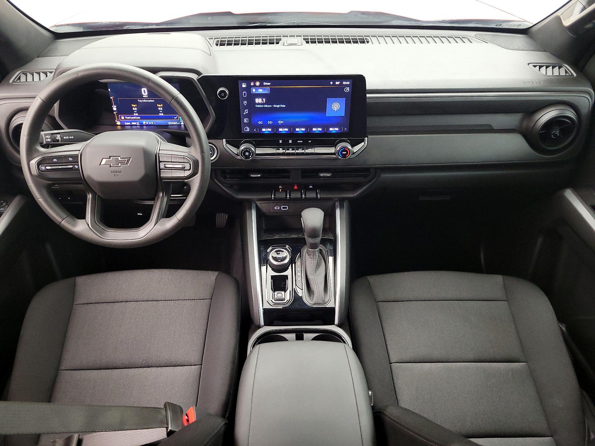 Thumbnail: 2023 Chevrolet Colorado - 9