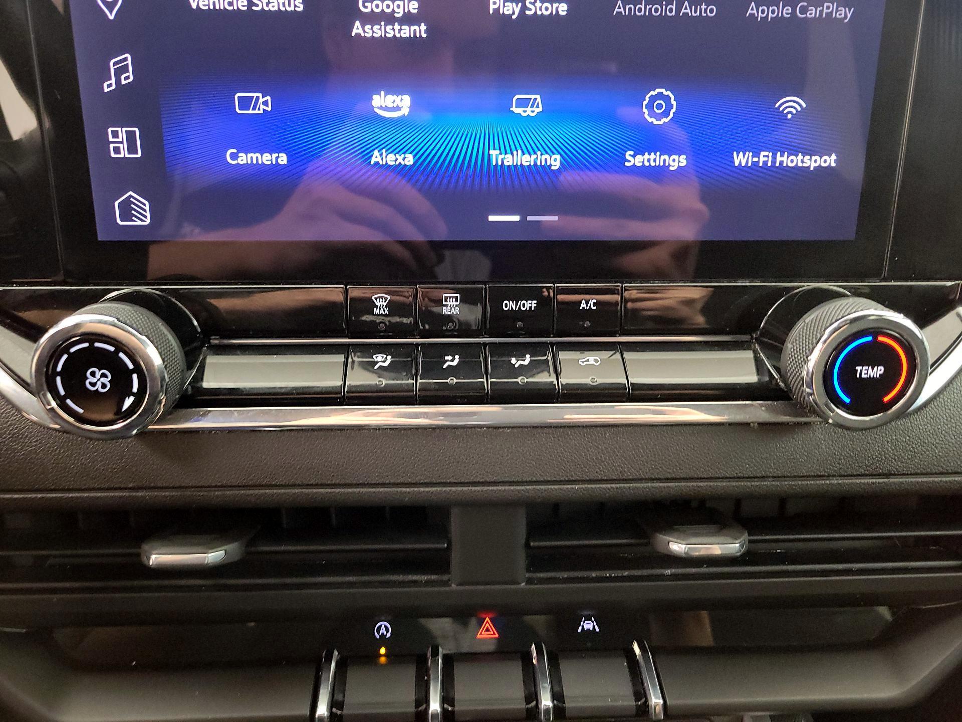 Thumbnail: 2023 Chevrolet Colorado - 16