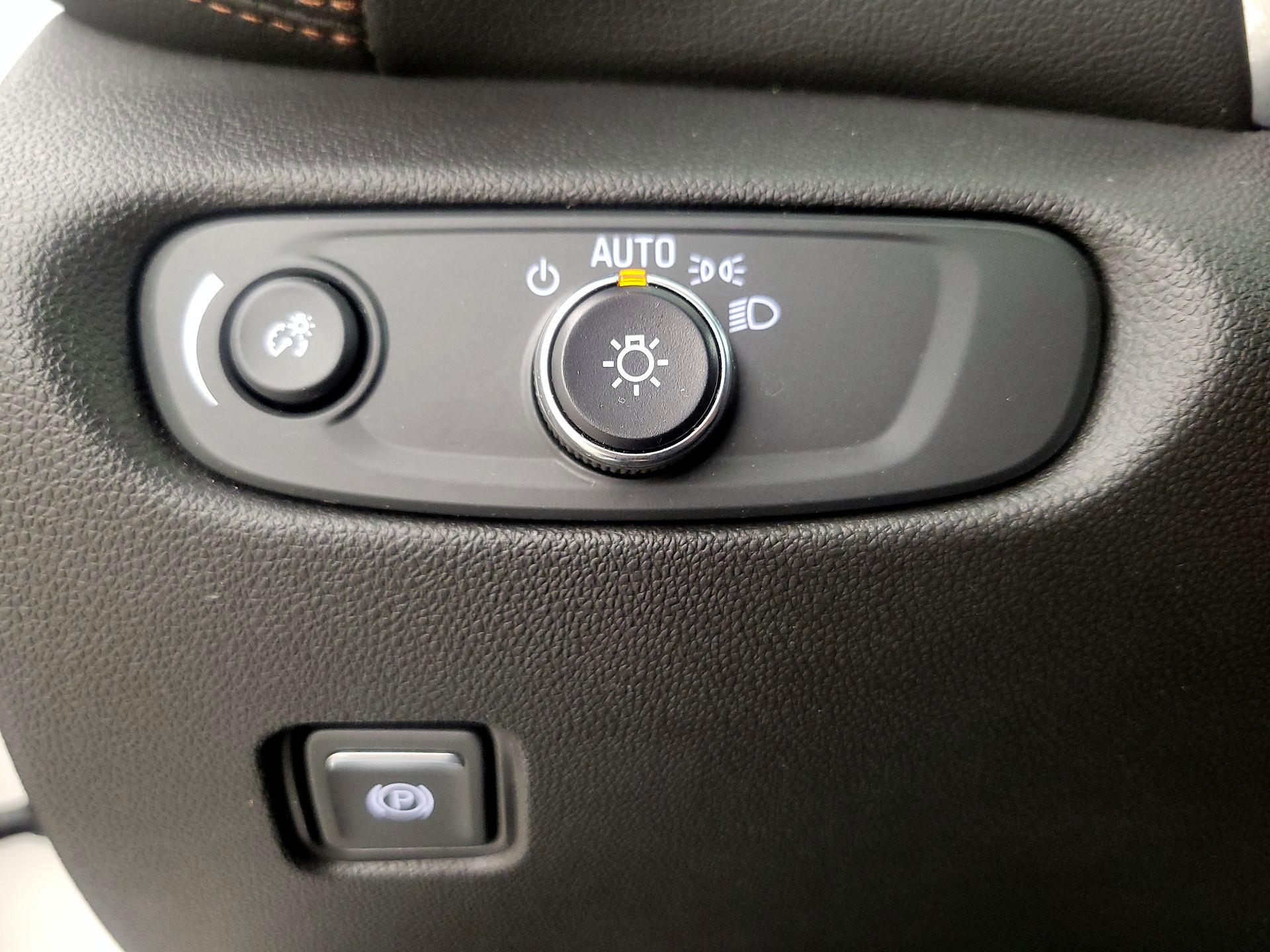 Thumbnail: 2022 Chevrolet Blazer - 13