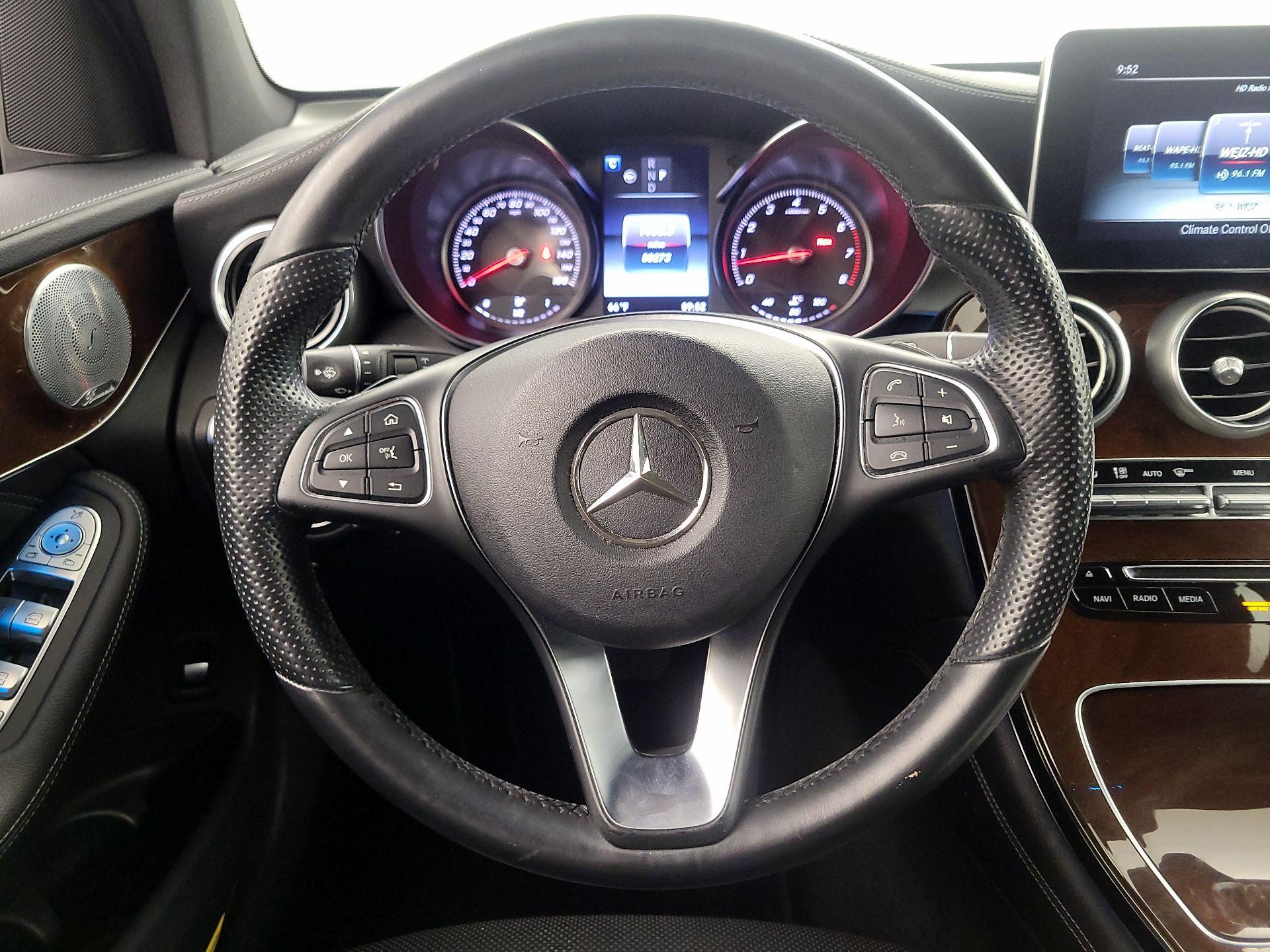 Thumbnail: 2017 Mercedes-Benz GLC - 10