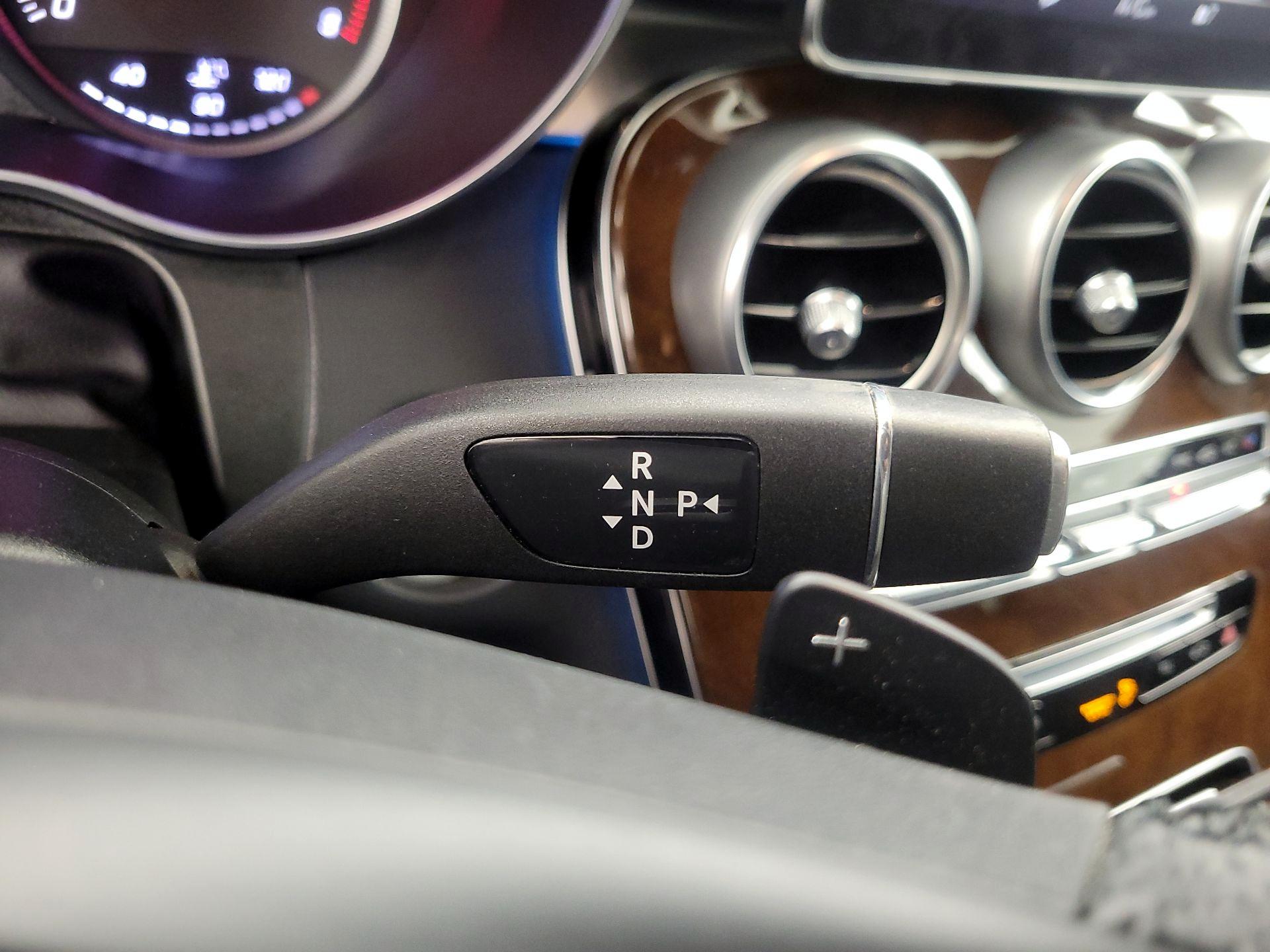 Thumbnail: 2017 Mercedes-Benz GLC - 17