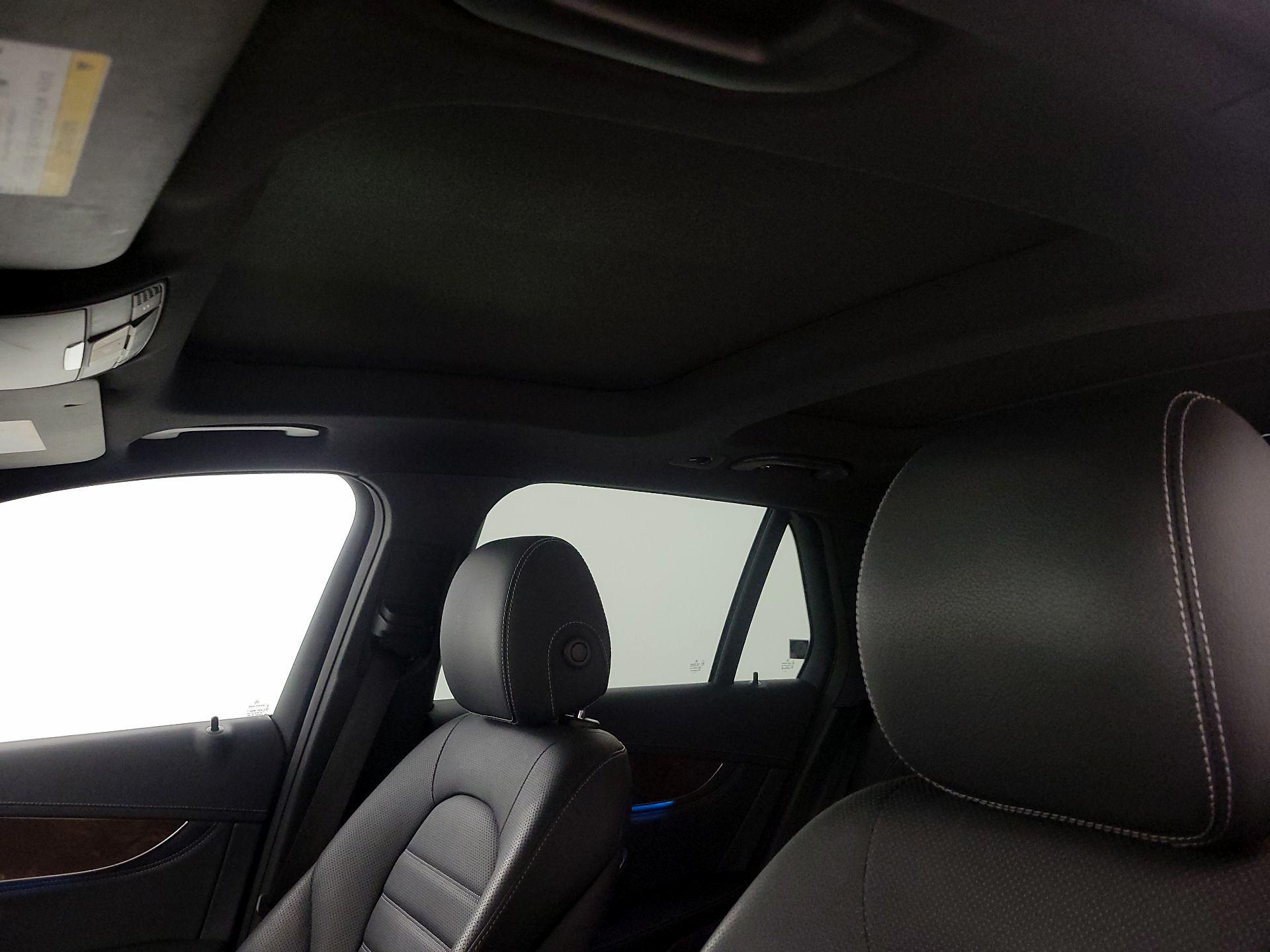 Thumbnail: 2017 Mercedes-Benz GLC - 19