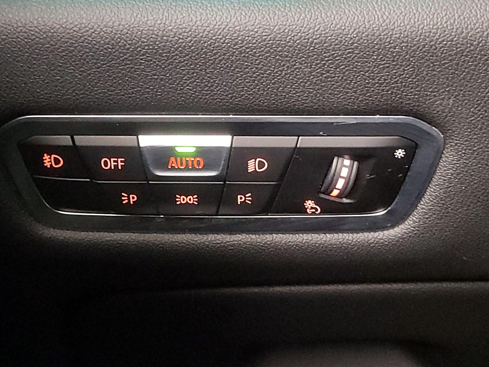 Thumbnail: 2021 BMW X6 - 13