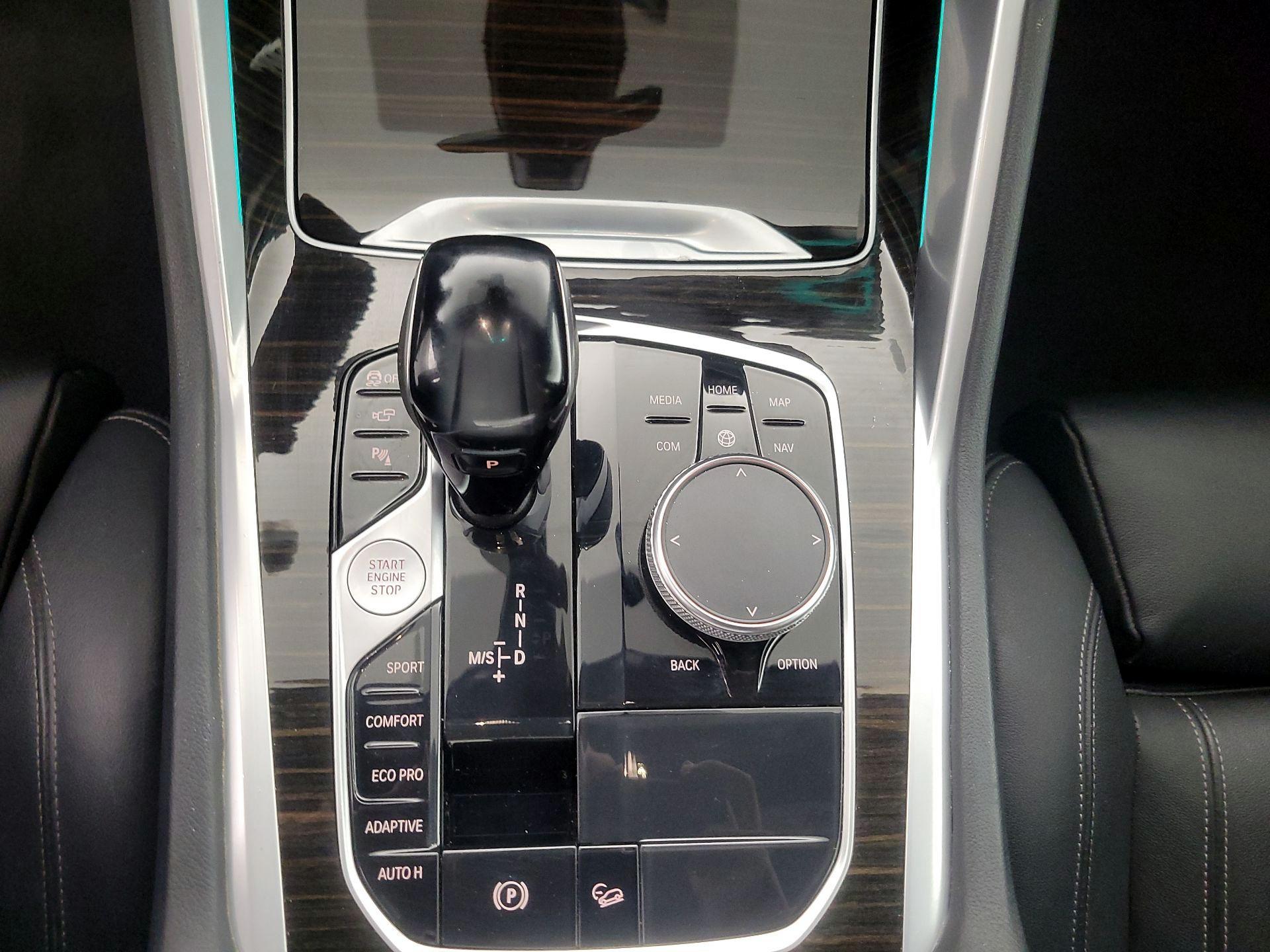 Thumbnail: 2021 BMW X6 - 18