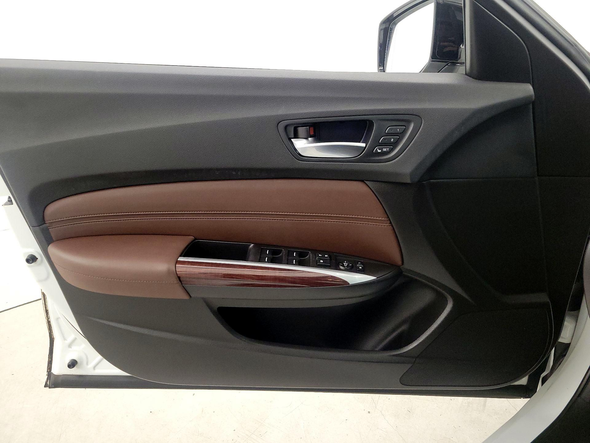 Thumbnail: 2016 Acura TLX - 12