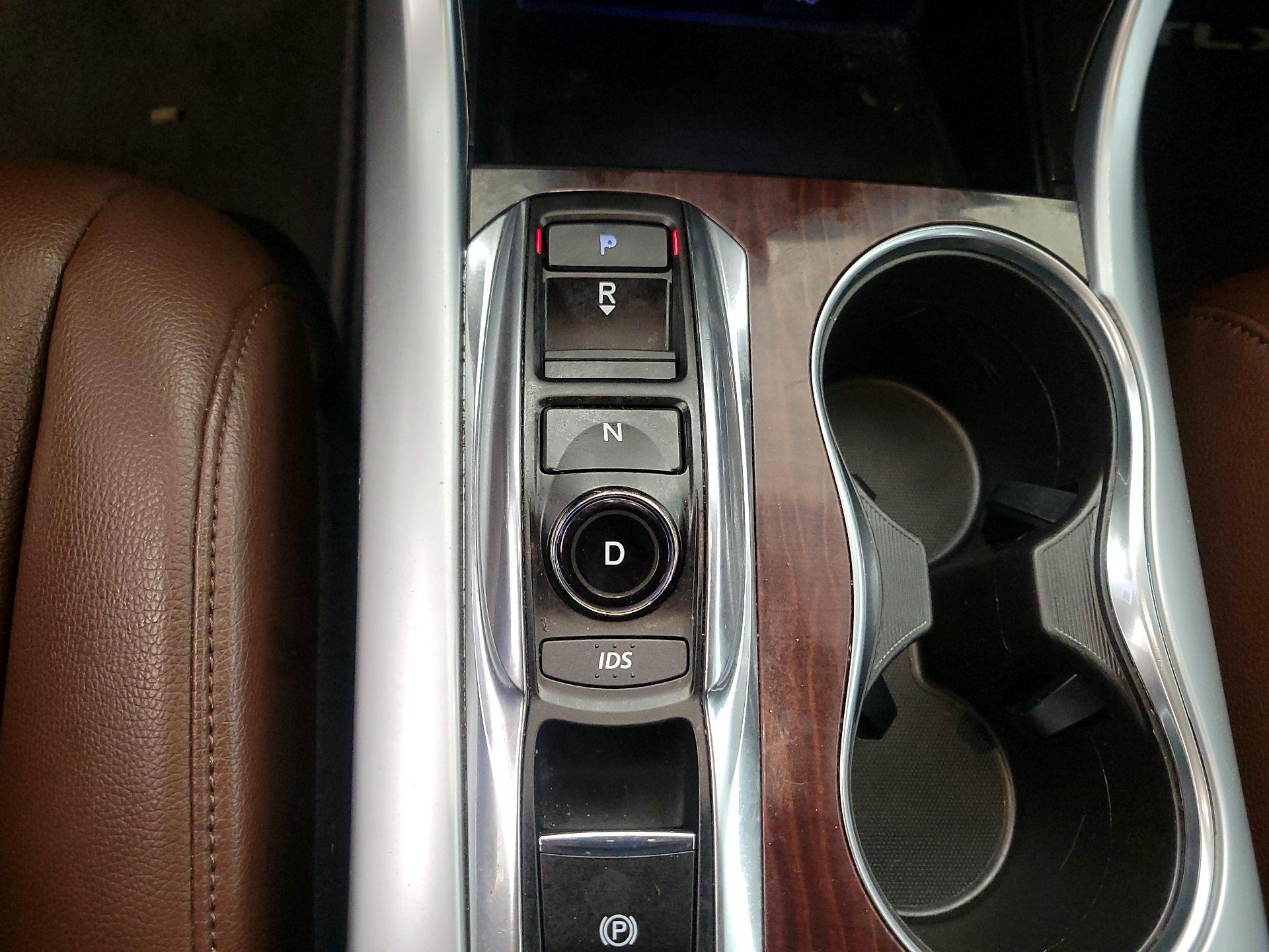 Thumbnail: 2016 Acura TLX - 17