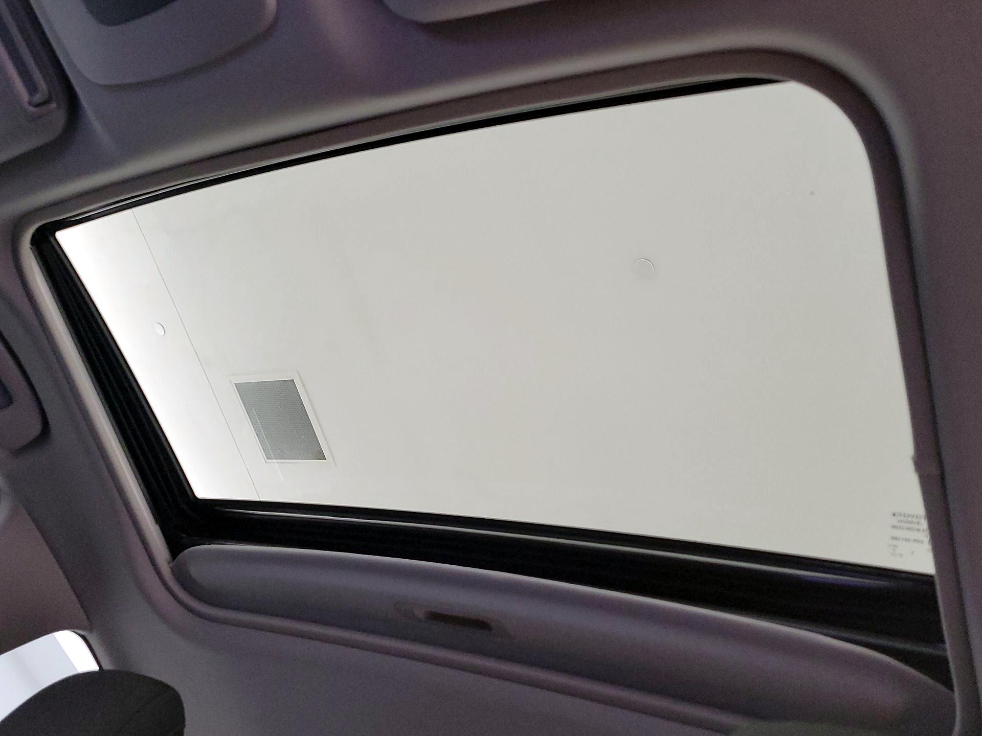 Thumbnail: 2023 Toyota Camry - 19