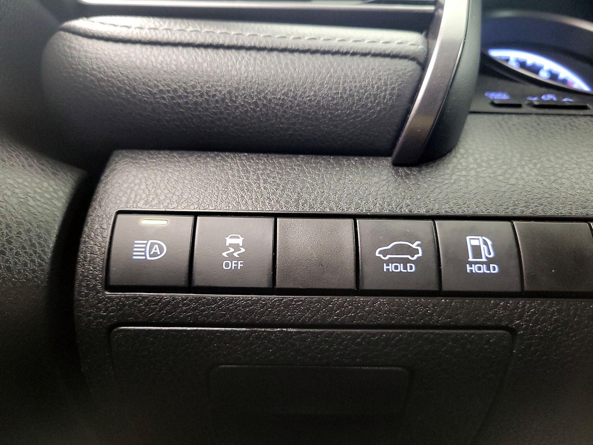 Thumbnail: 2023 Toyota Camry - 13