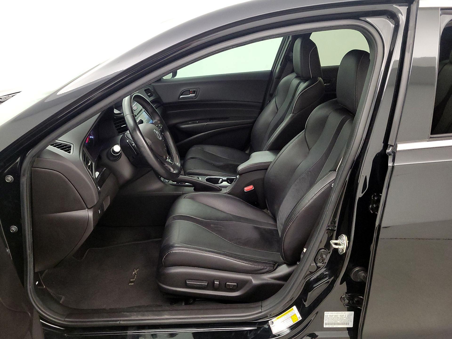 Thumbnail: 2020 Acura ILX - 11