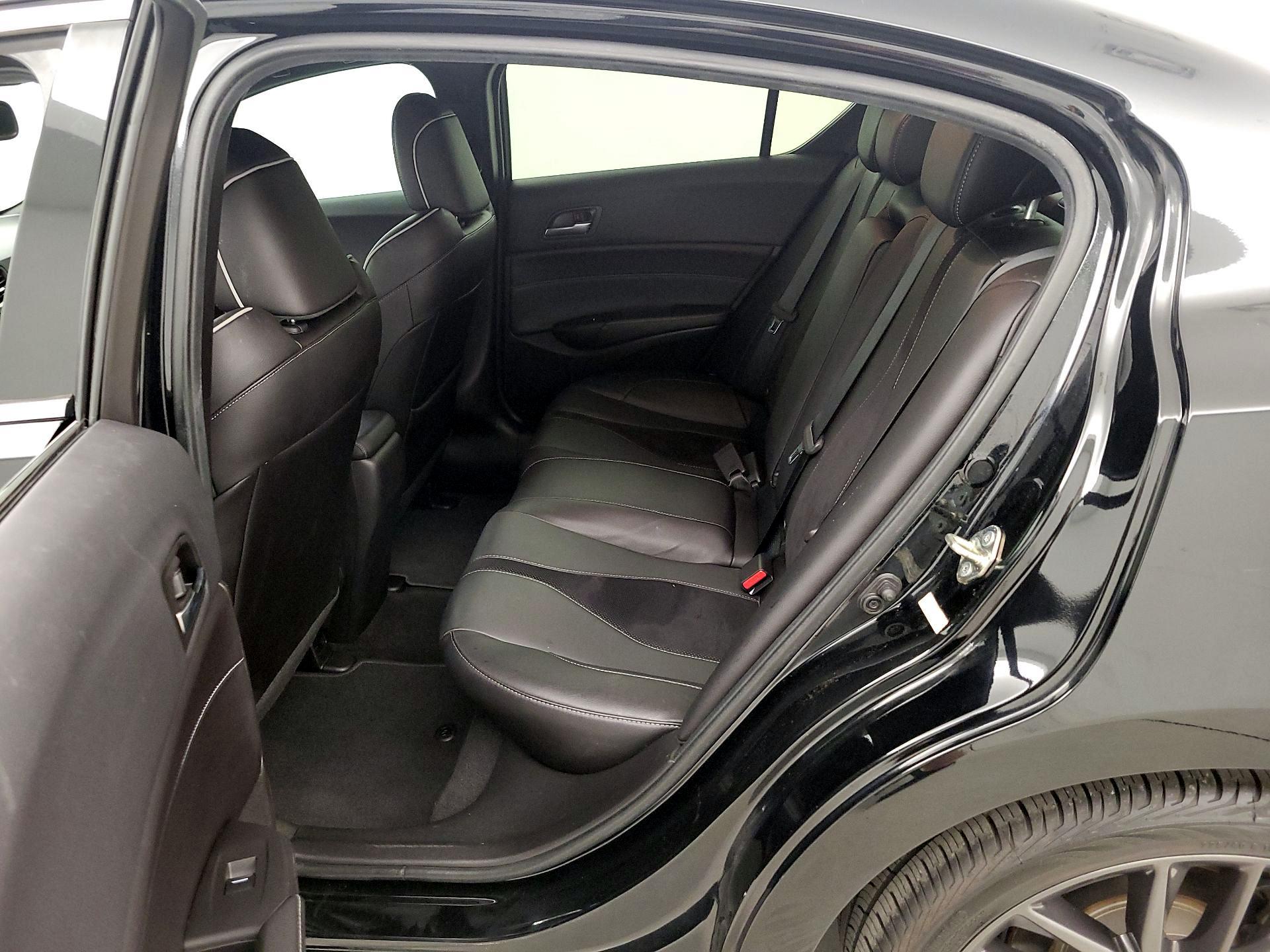 Thumbnail: 2020 Acura ILX - 20