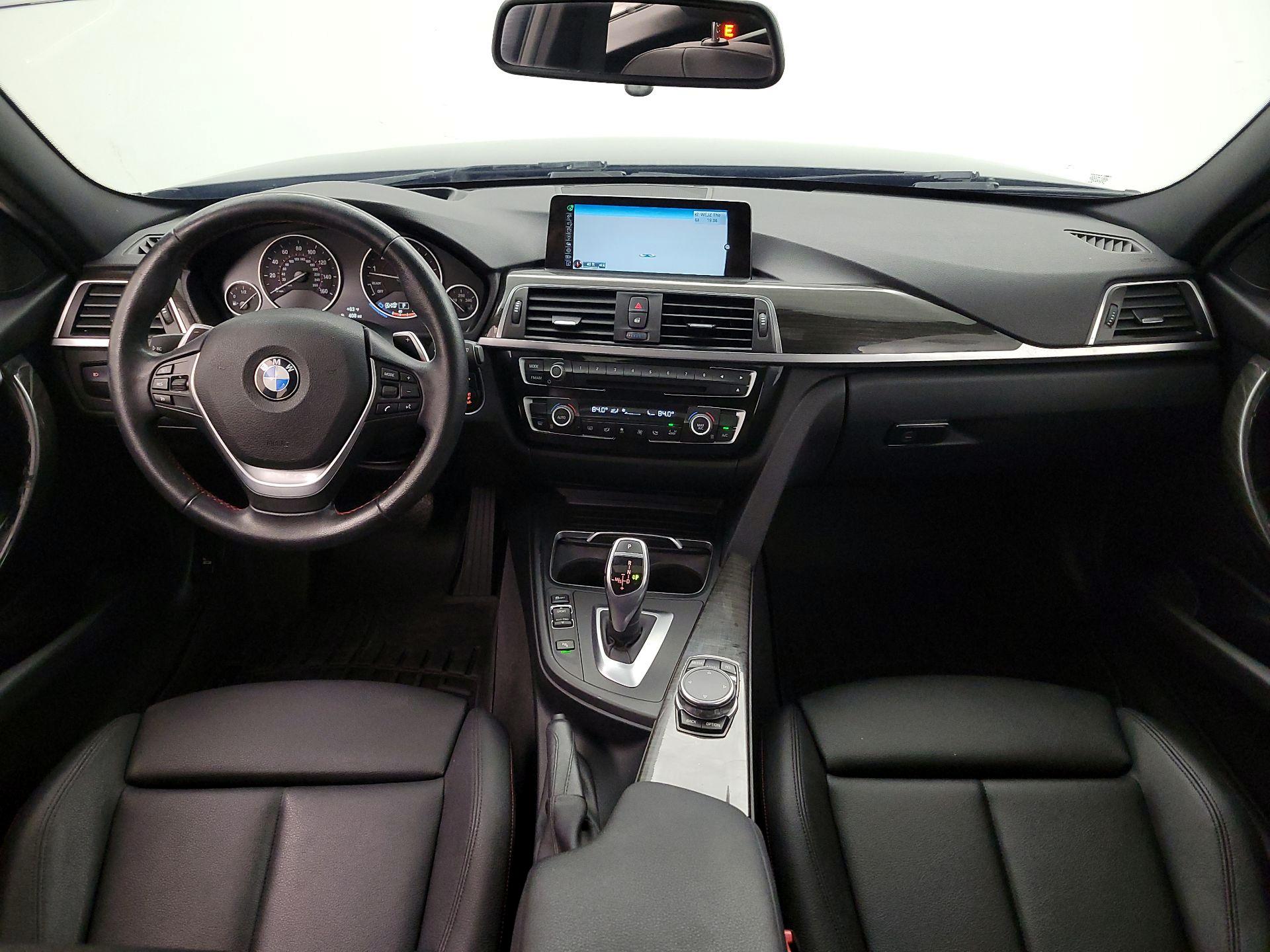 Thumbnail: 2016 BMW 3 Series - 9
