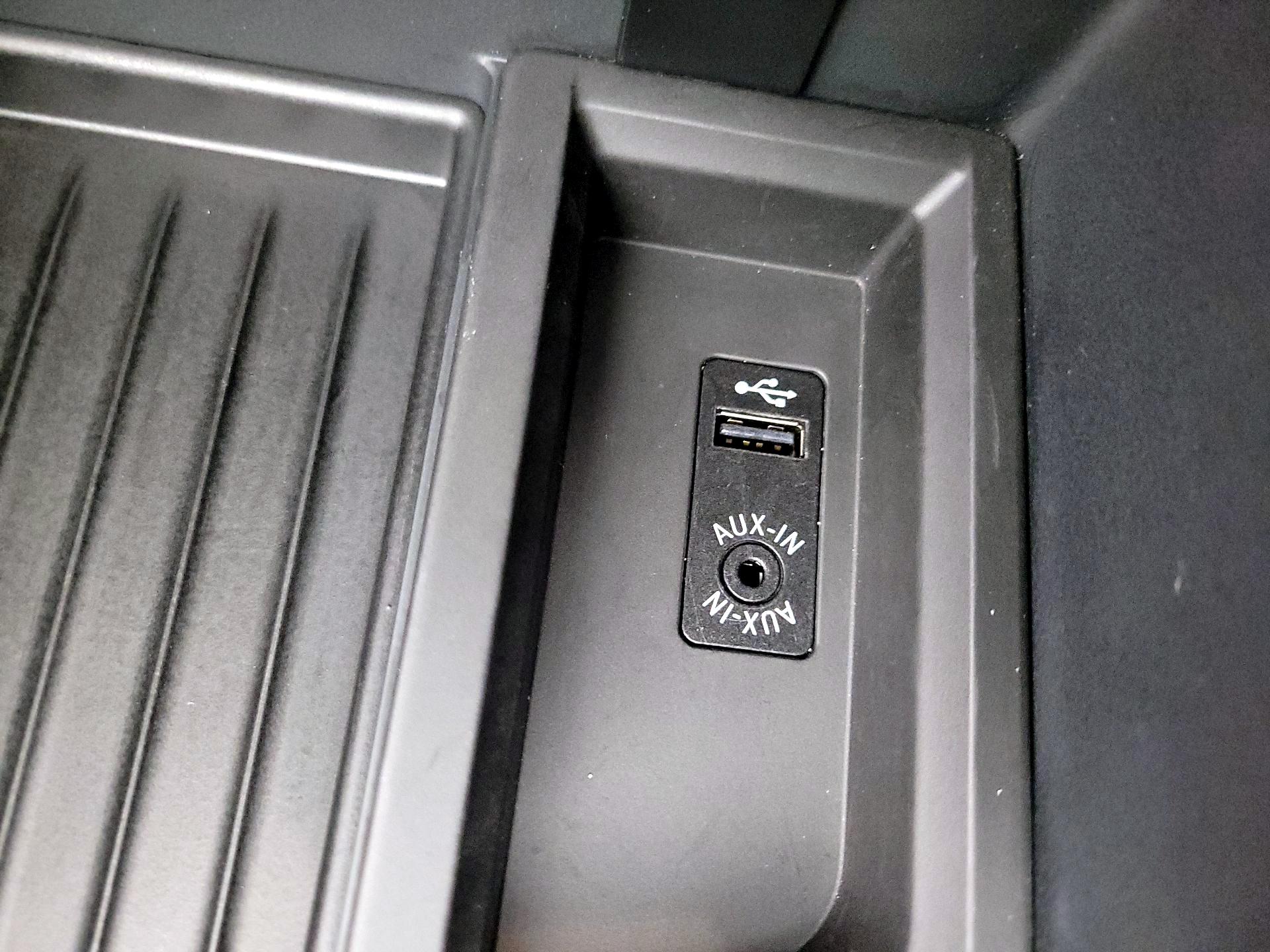 Thumbnail: 2016 BMW 3 Series - 19