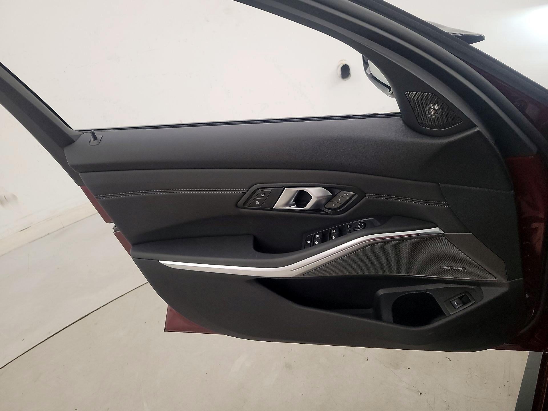 Thumbnail: 2025 BMW M3 - 12