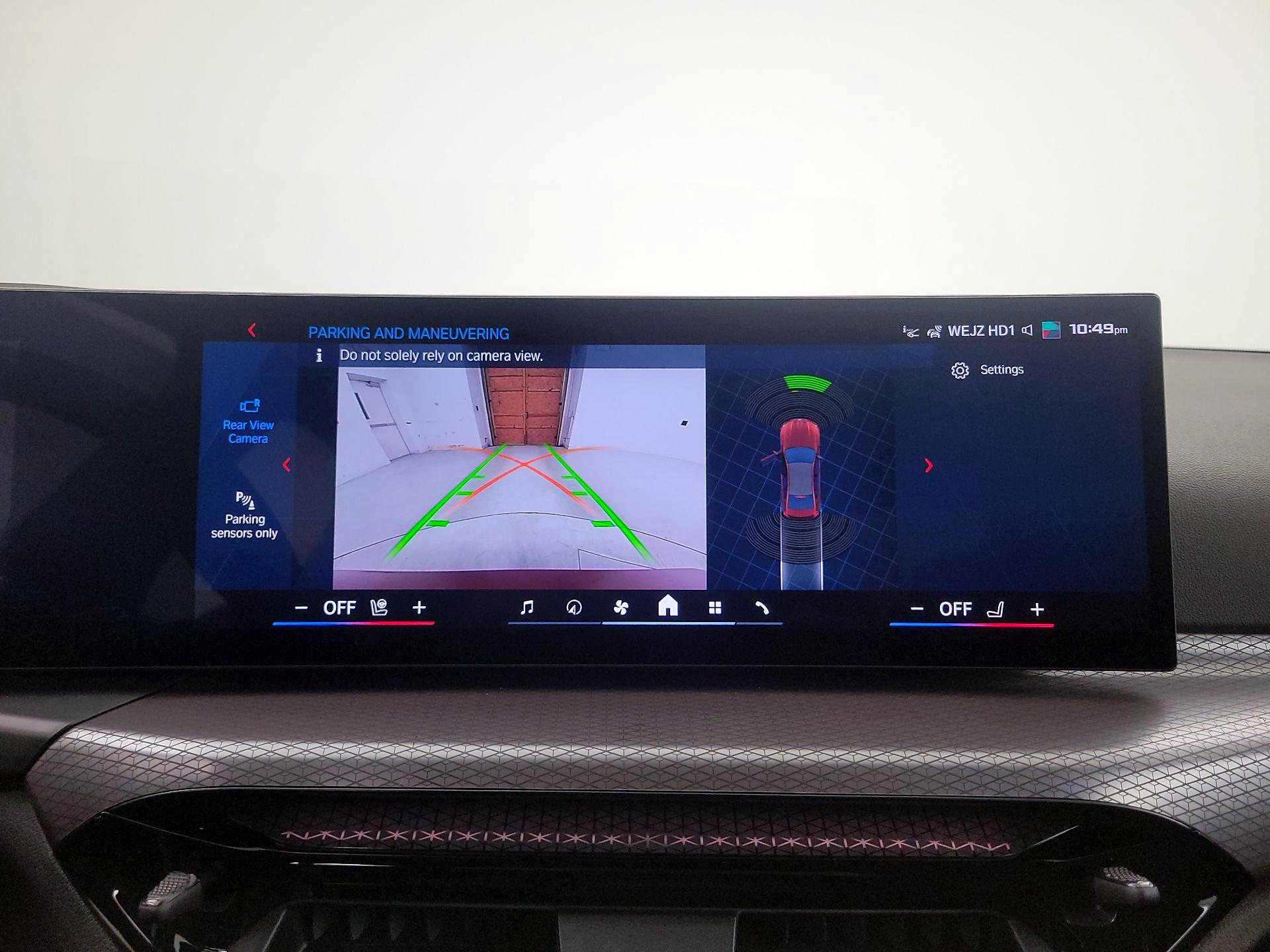 Thumbnail: 2025 BMW M3 - 15