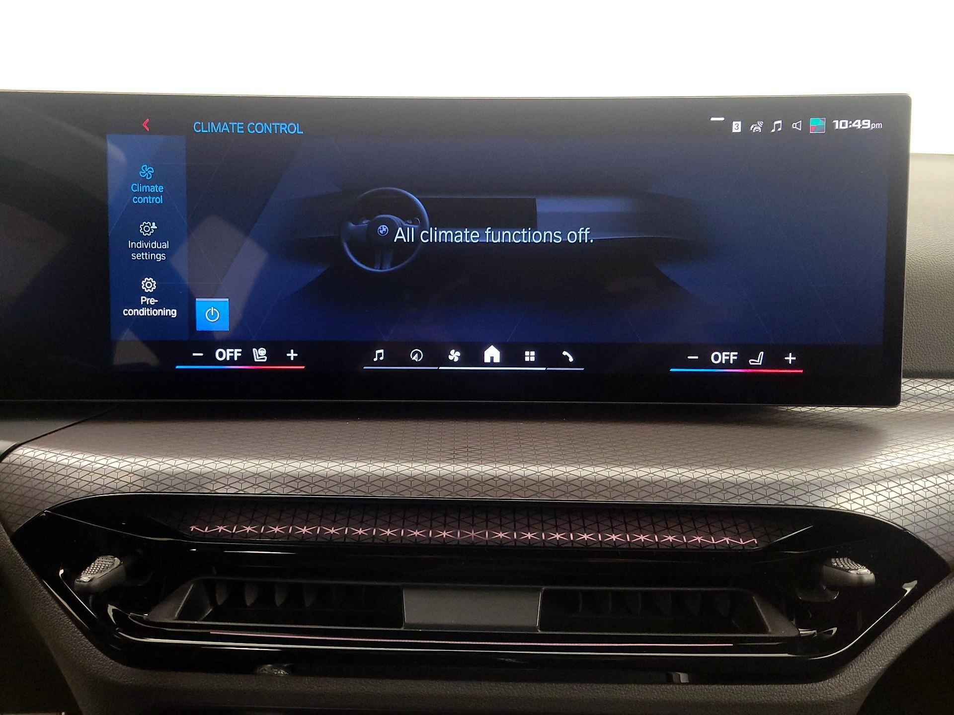 Thumbnail: 2025 BMW M3 - 17