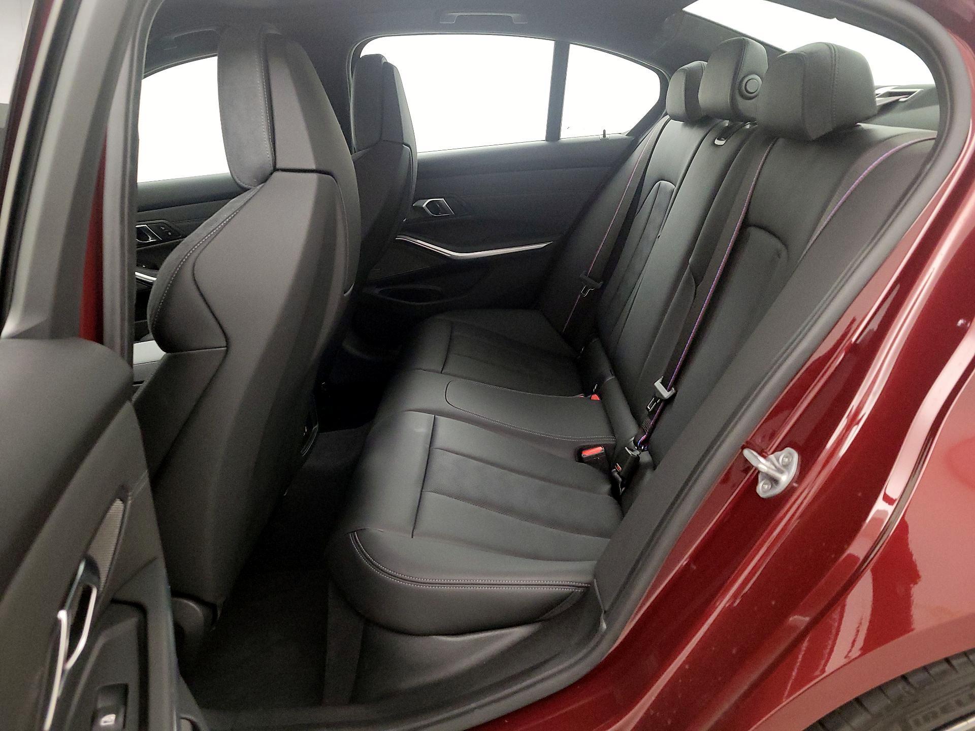 Thumbnail: 2025 BMW M3 - 20