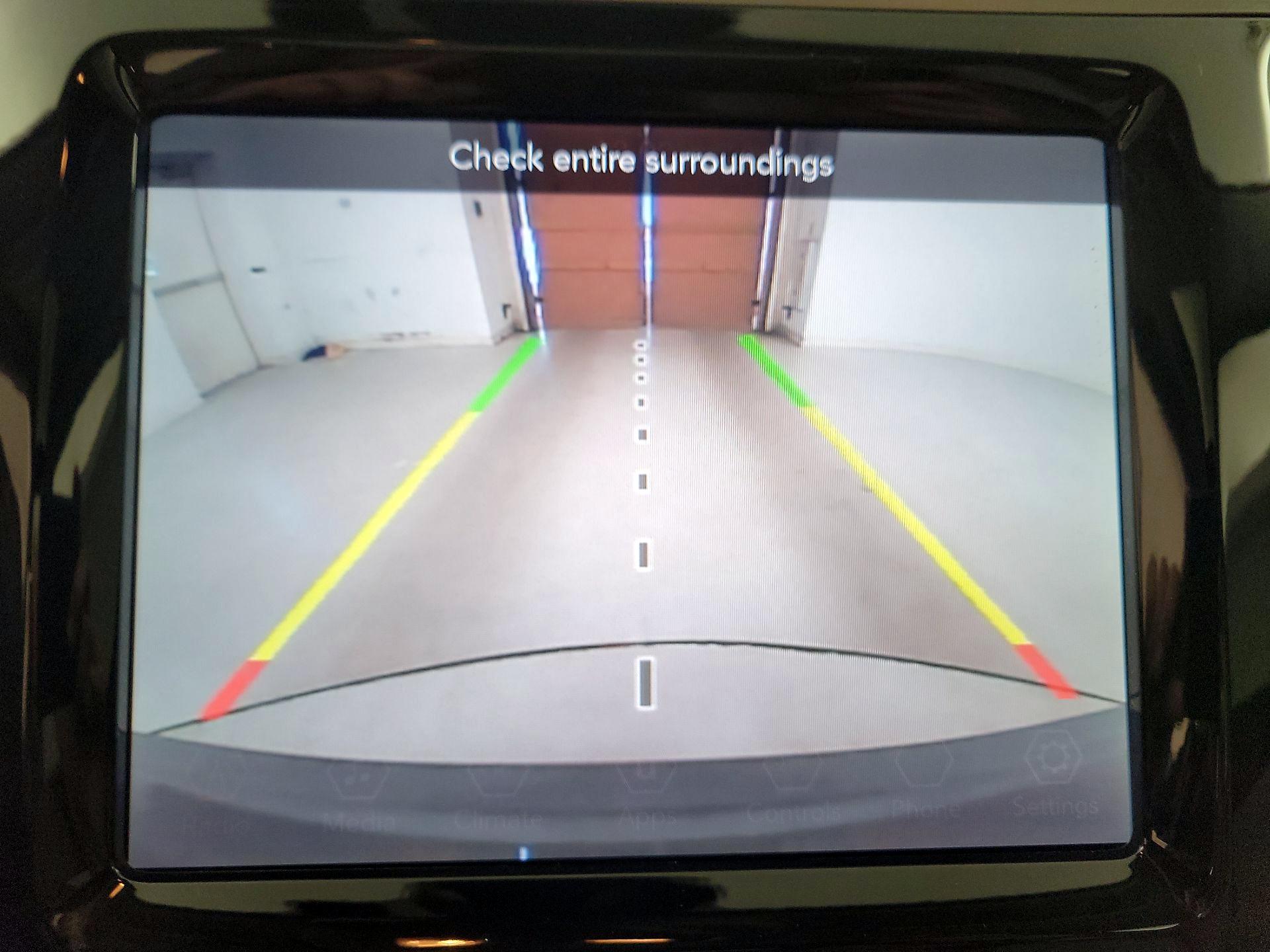 Thumbnail: 2019 Jeep Cherokee - 14