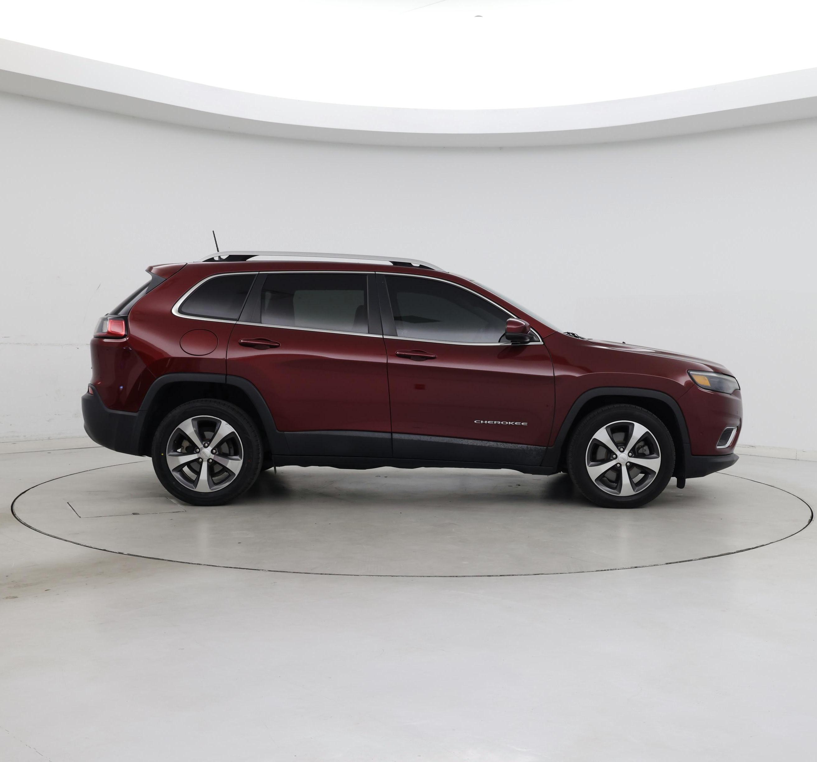 Thumbnail: 2019 Jeep Cherokee - 7