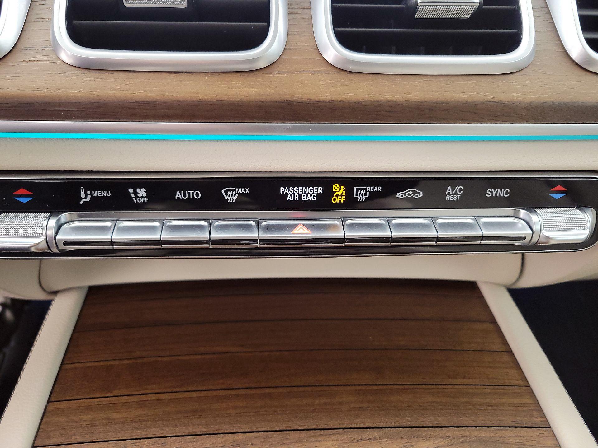 Thumbnail: 2023 Mercedes-Benz GLE - 17