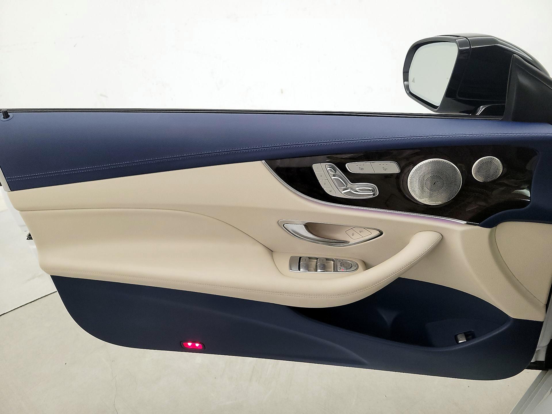 Thumbnail: 2022 Mercedes-Benz E-Class - 12