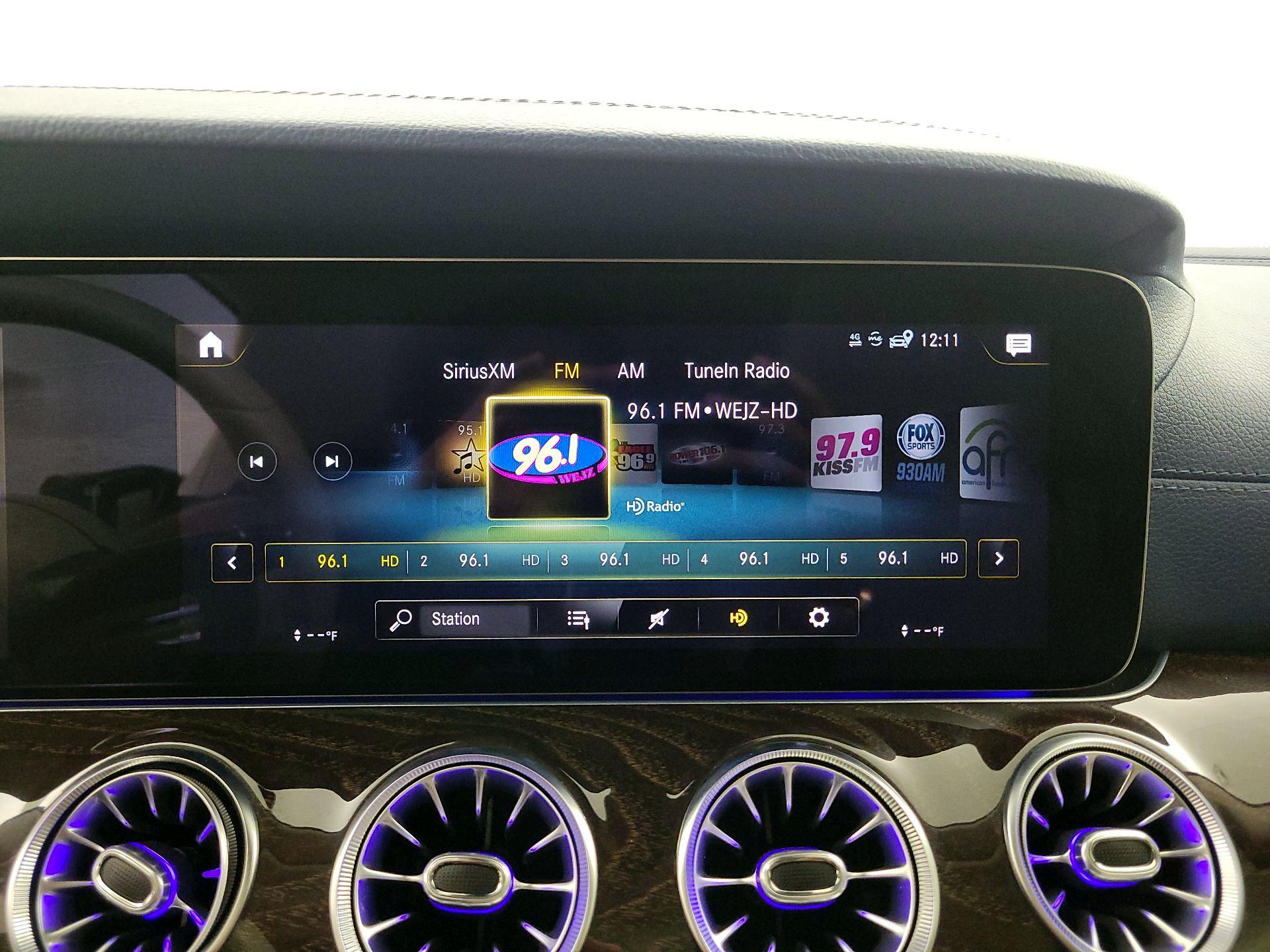 Thumbnail: 2022 Mercedes-Benz E-Class - 16