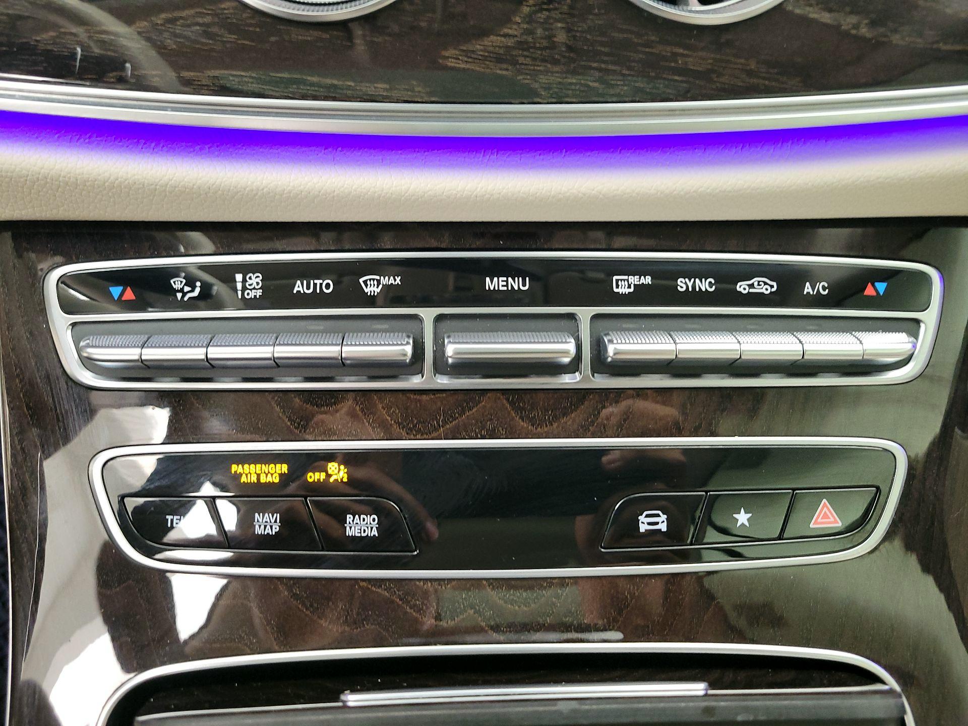 Thumbnail: 2022 Mercedes-Benz E-Class - 17