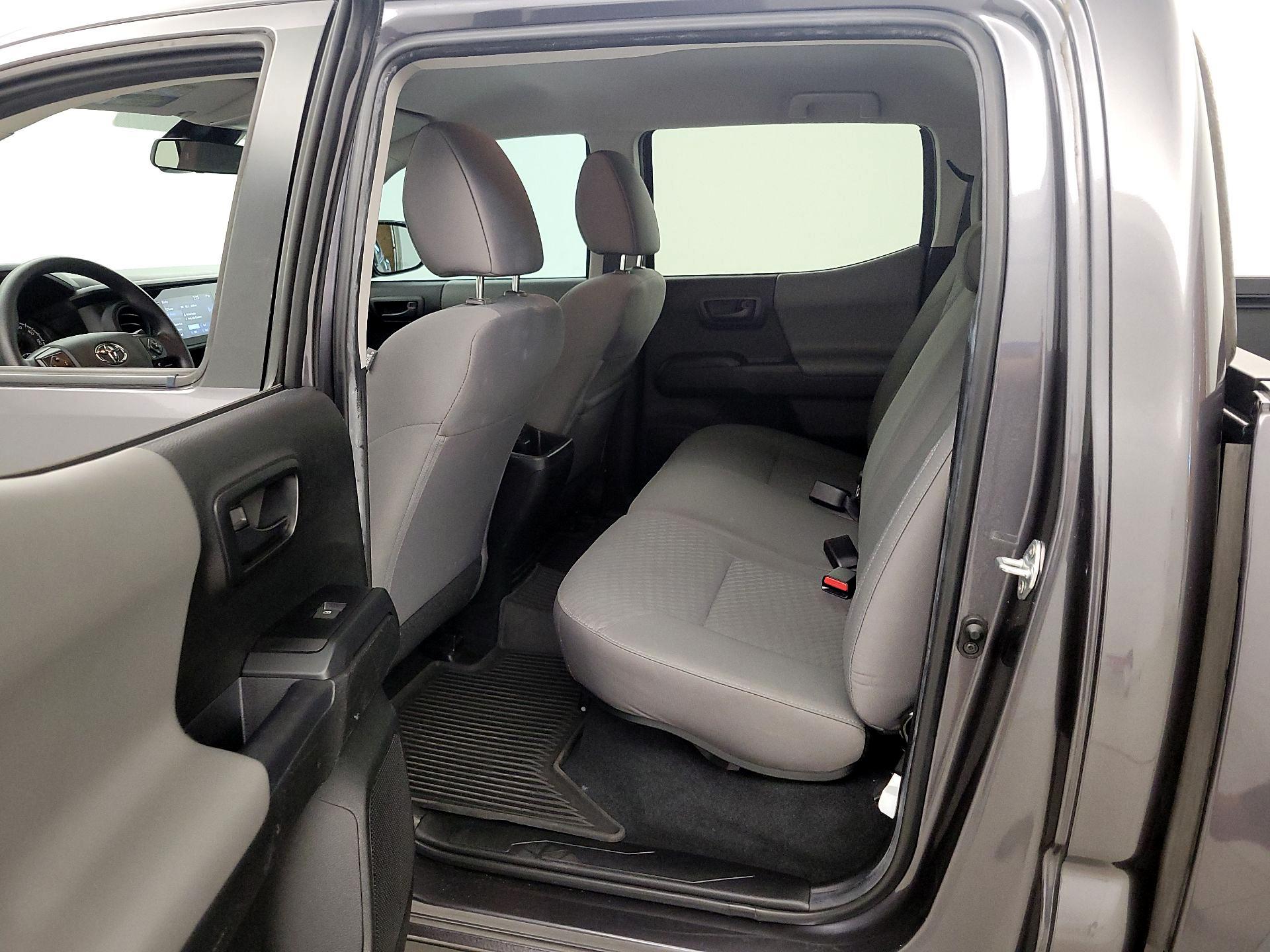 Thumbnail: 2022 Toyota Tacoma - 19