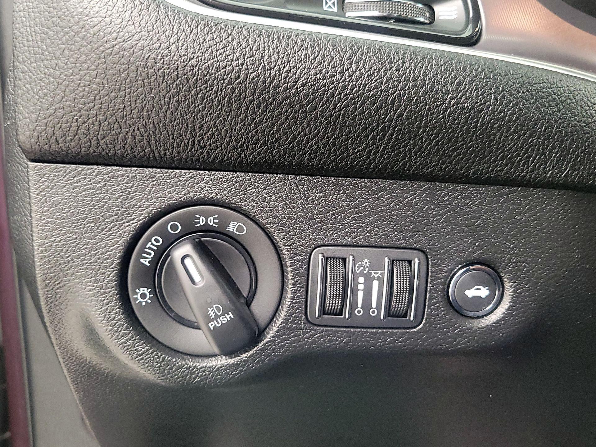 Thumbnail: 2022 Dodge Challenger - 13