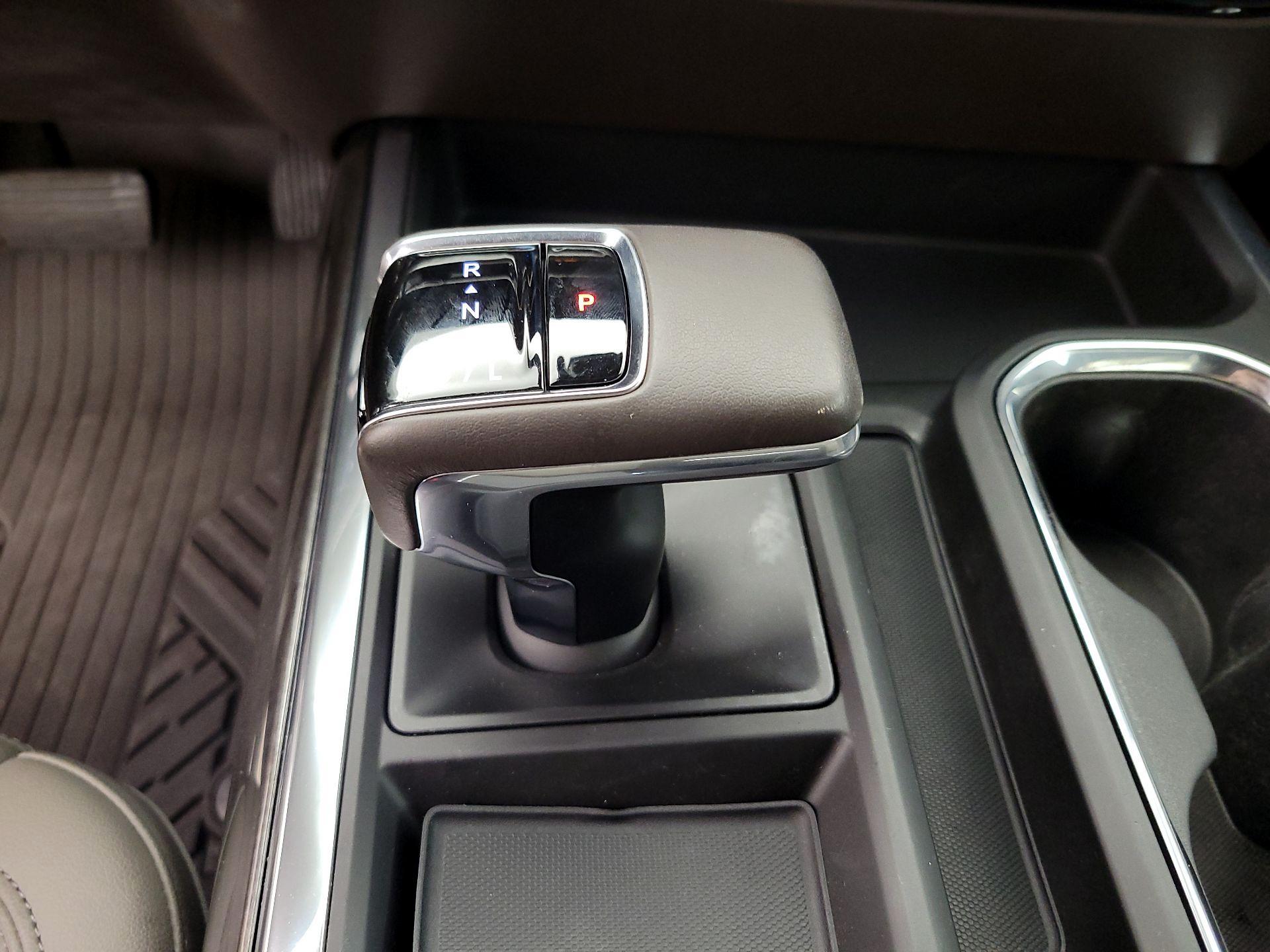 Thumbnail: 2022 Chevrolet Silverado 1500 - 17