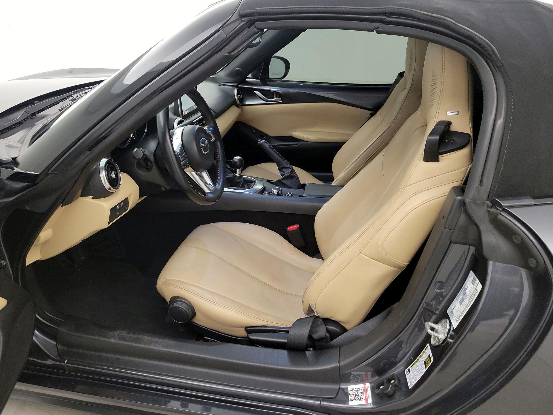 Thumbnail: 2016 Mazda MX-5 Miata - 11