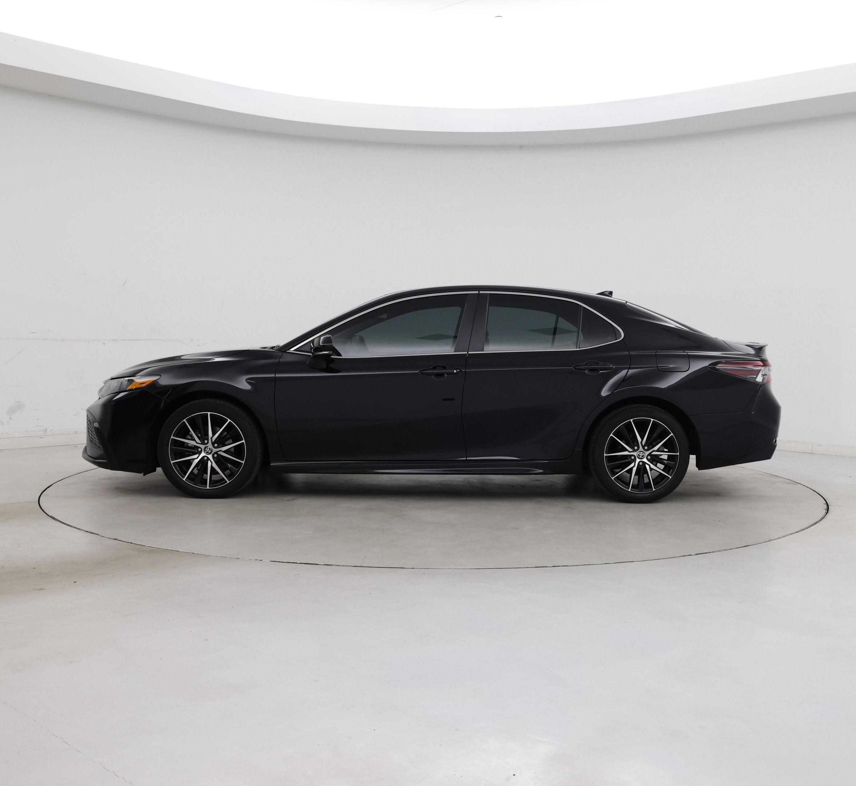 Thumbnail: 2024 Toyota Camry - 3