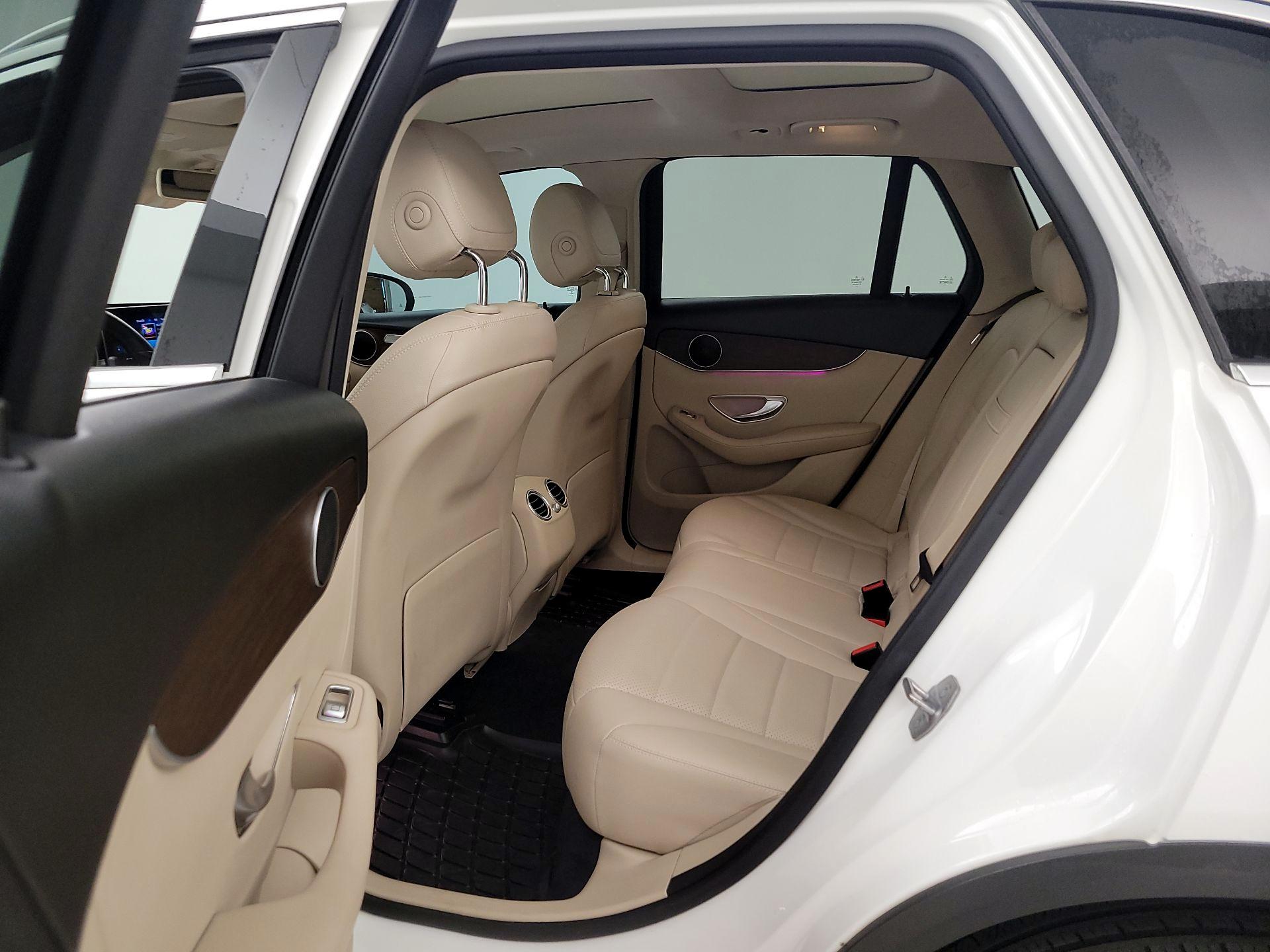 Thumbnail: 2020 Mercedes-Benz GLC - 20