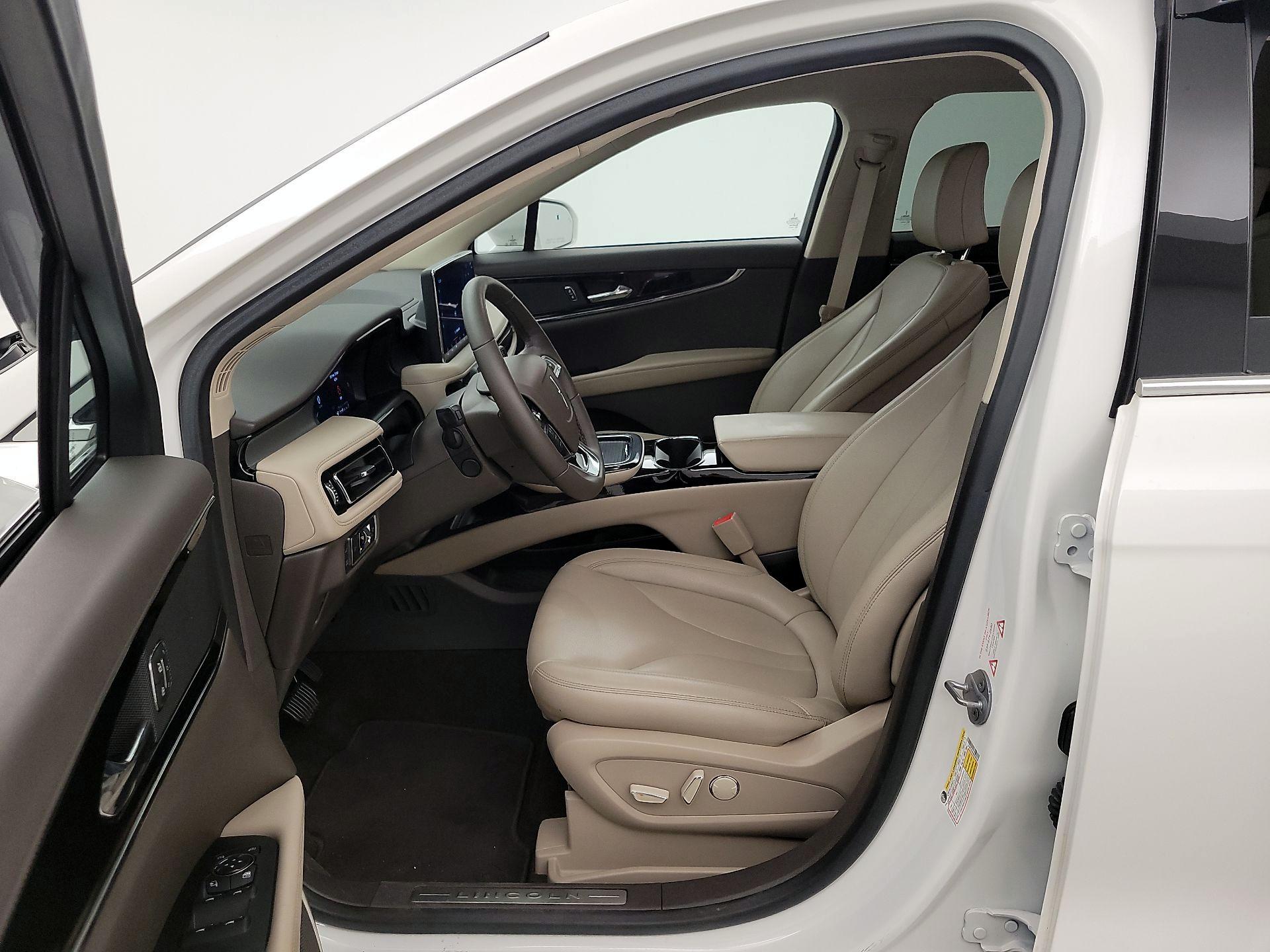 Thumbnail: 2022 Lincoln Nautilus - 11