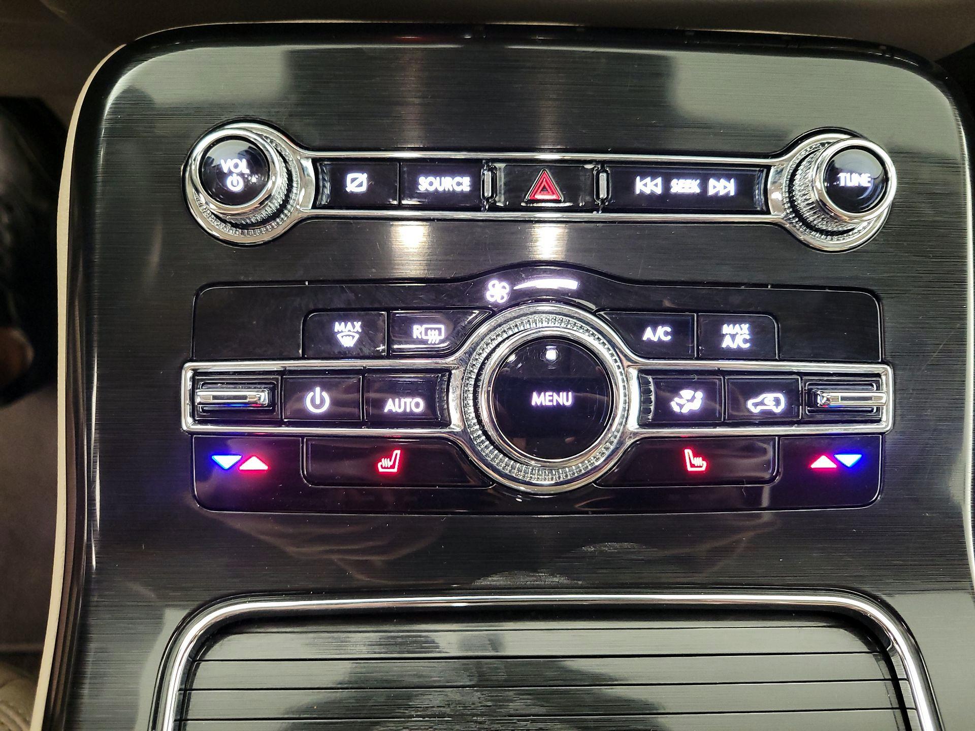 Thumbnail: 2022 Lincoln Nautilus - 17