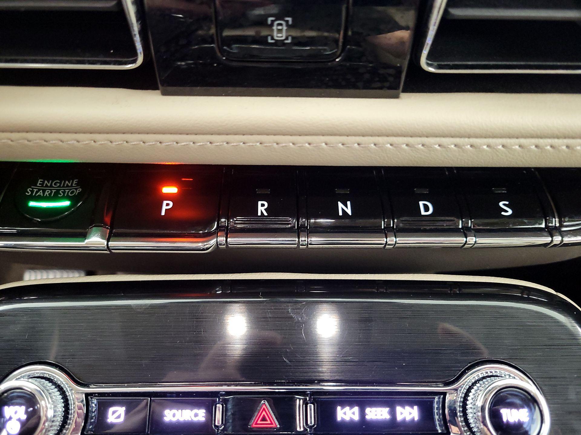 Thumbnail: 2022 Lincoln Nautilus - 18