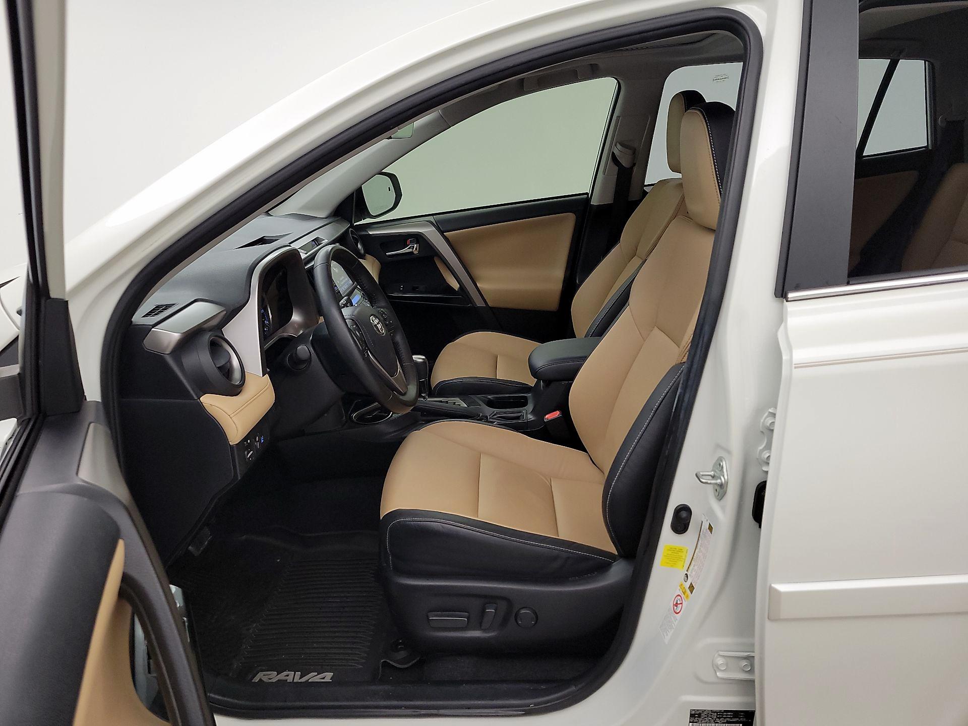 Thumbnail: 2018 Toyota RAV4 - 11