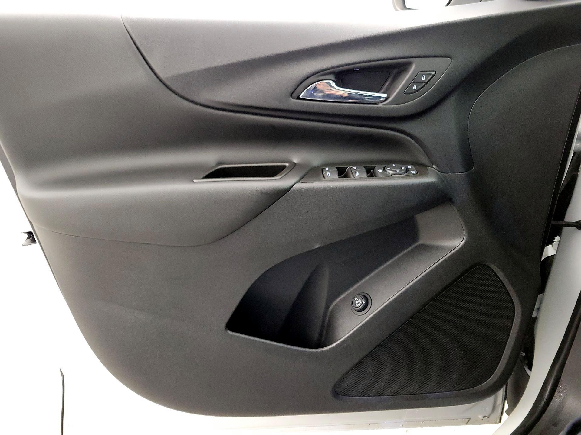 Thumbnail: 2020 Chevrolet Equinox - 12