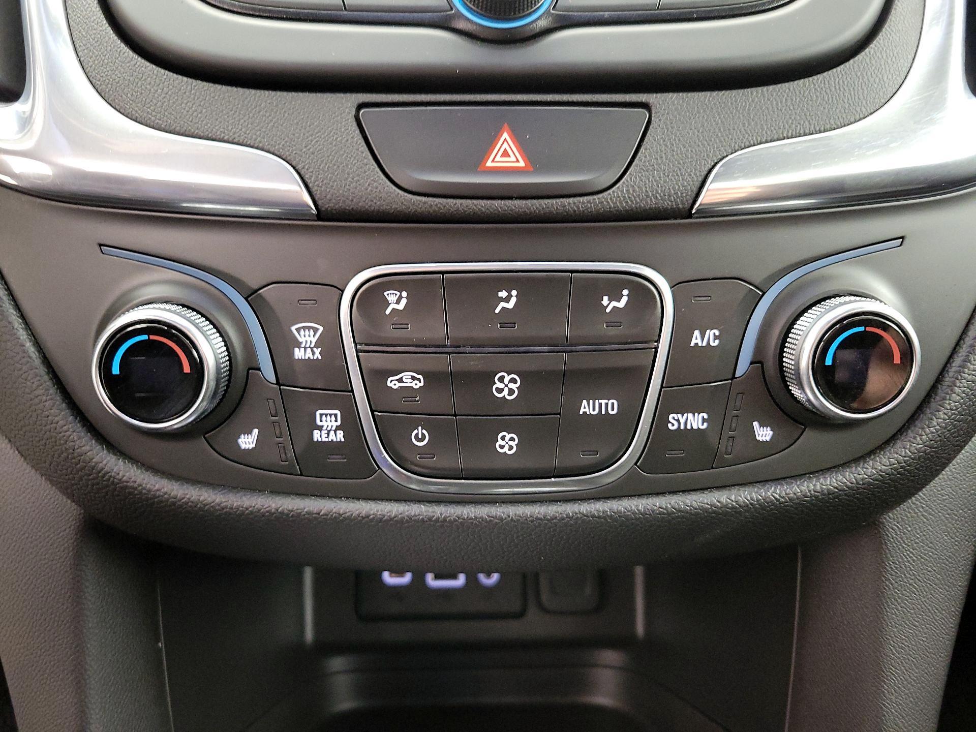 Thumbnail: 2020 Chevrolet Equinox - 16