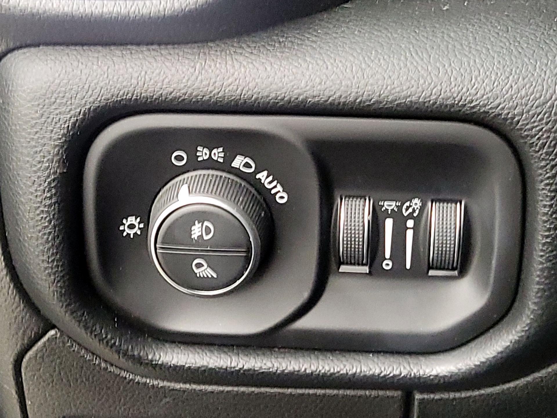 Thumbnail: 2020 RAM 1500 - 13