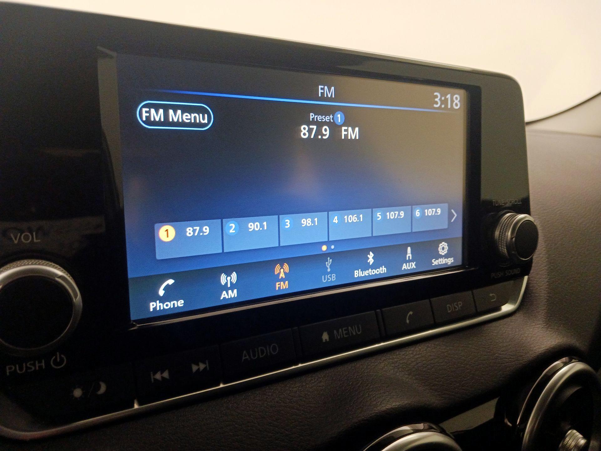 Thumbnail: 2022 Nissan Sentra - 15