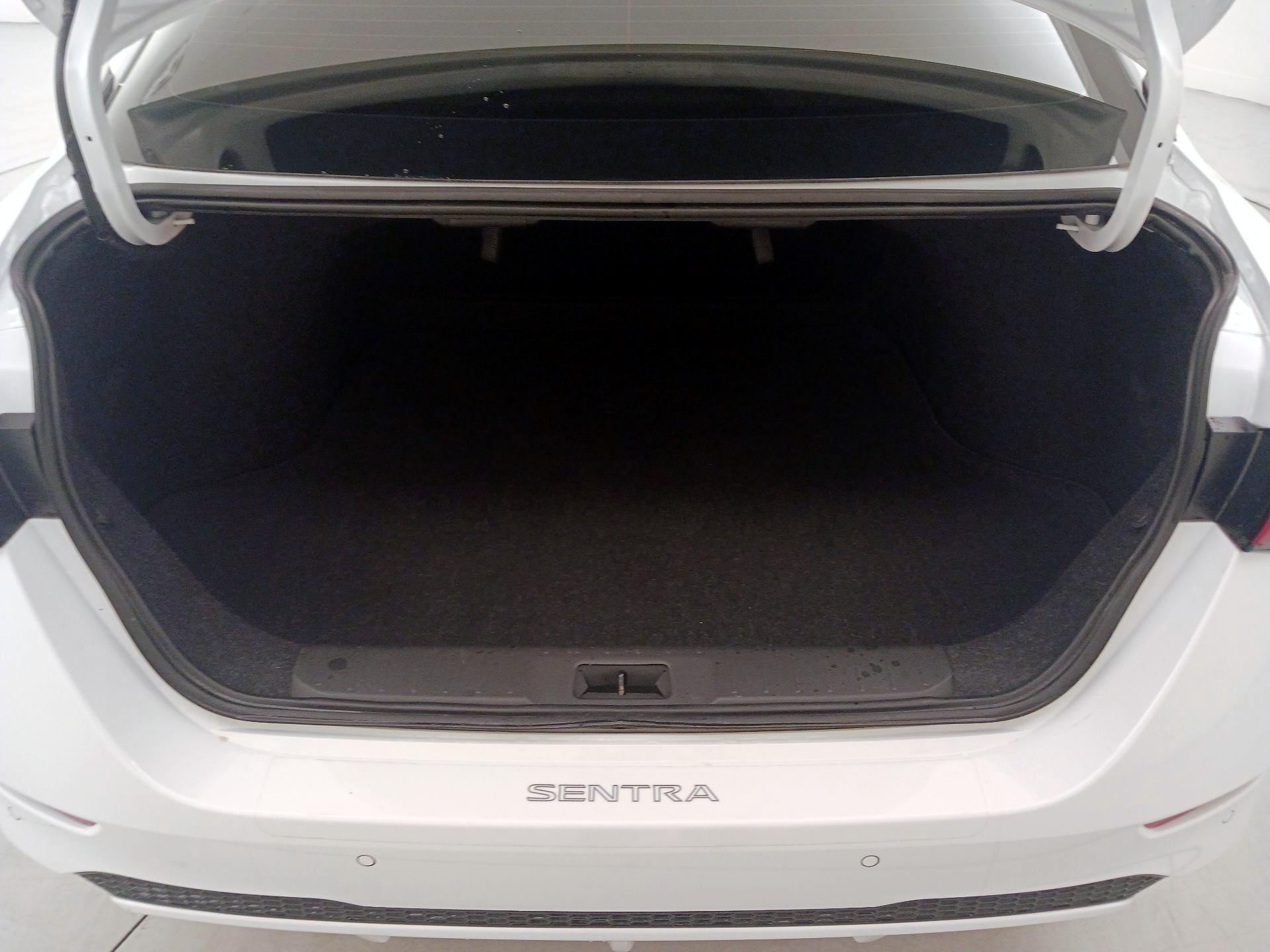 Thumbnail: 2022 Nissan Sentra - 20