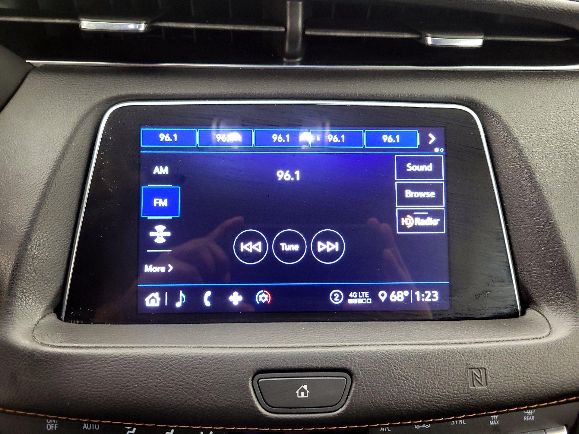 Thumbnail: 2020 Cadillac XT4 - 15