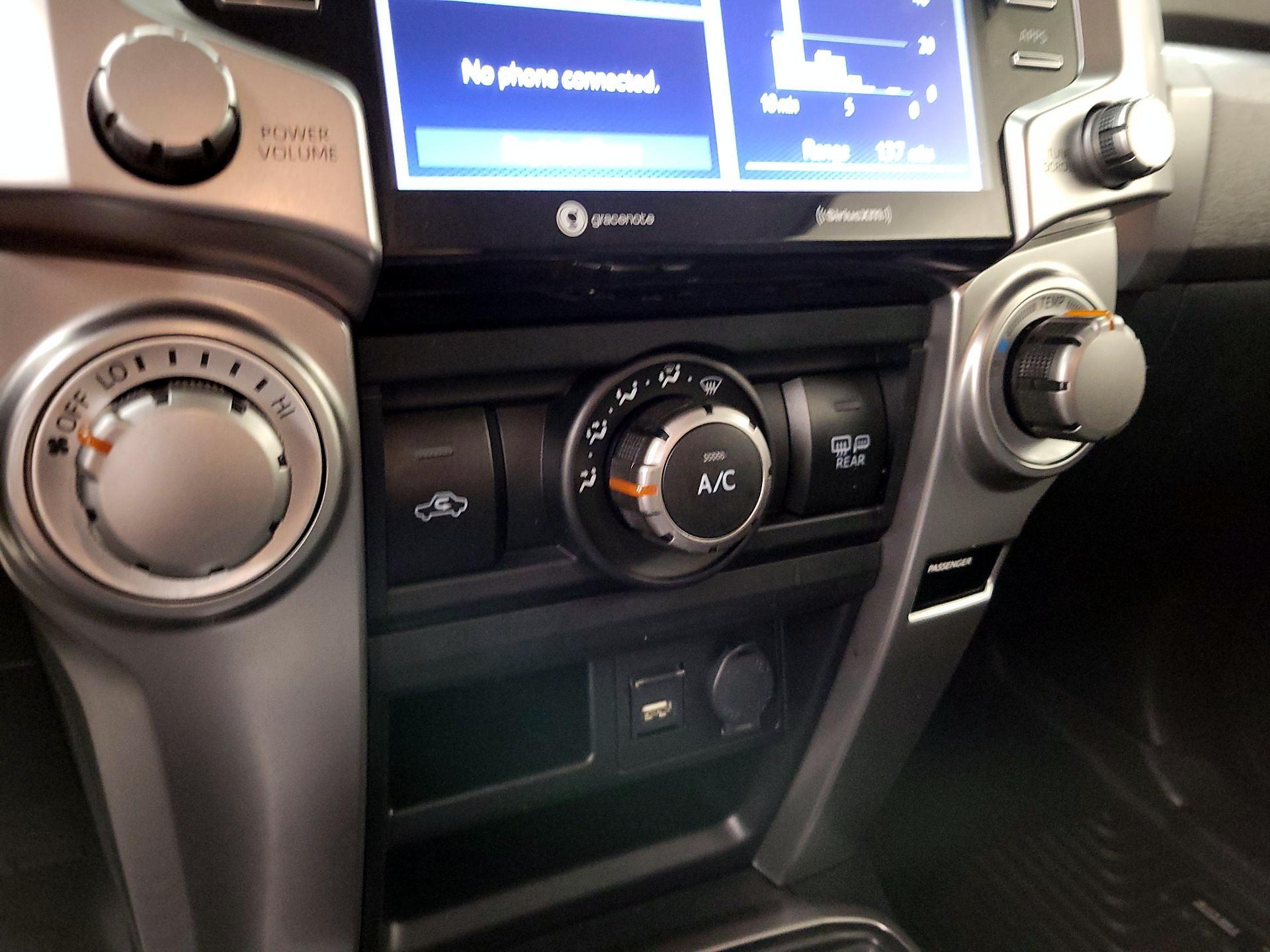 Thumbnail: 2021 Toyota 4Runner - 16