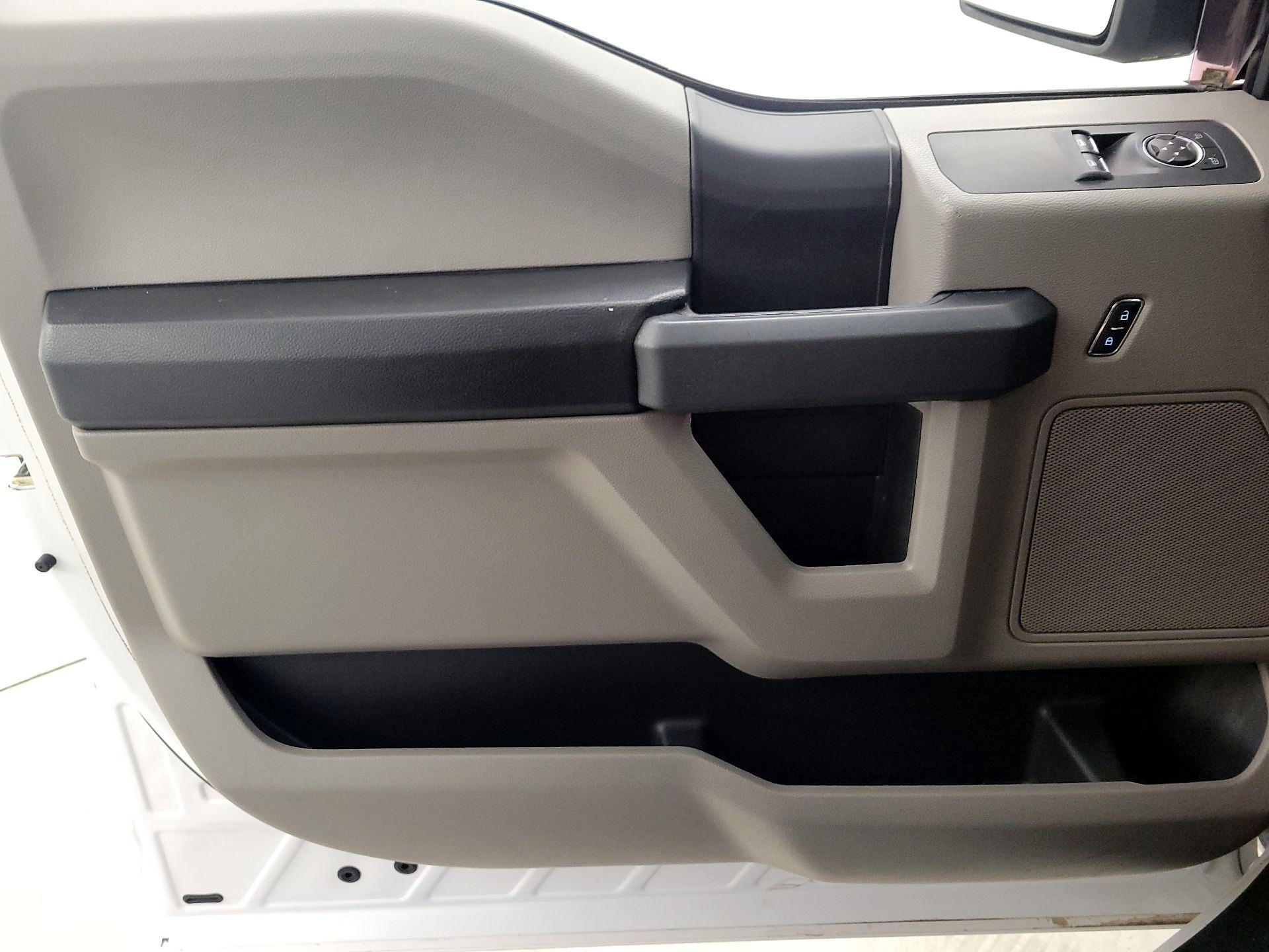 Thumbnail: 2016 Ford F-150 - 12