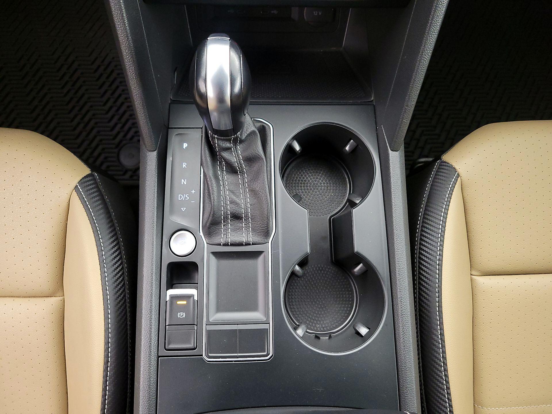 Thumbnail: 2021 Volkswagen Atlas - 17