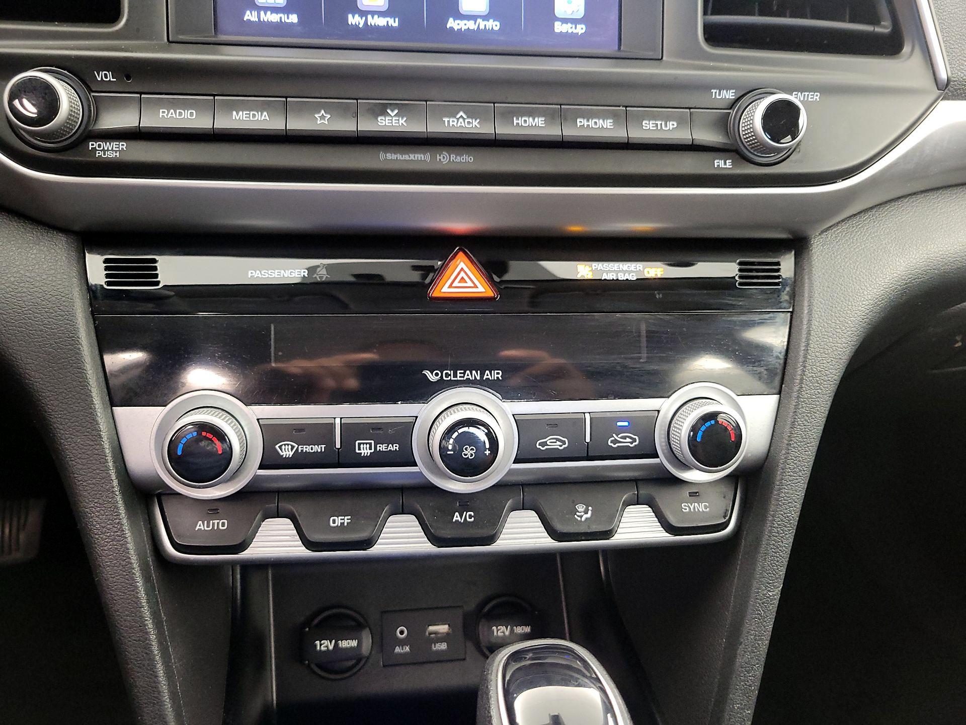 Thumbnail: 2020 Hyundai Elantra - 16