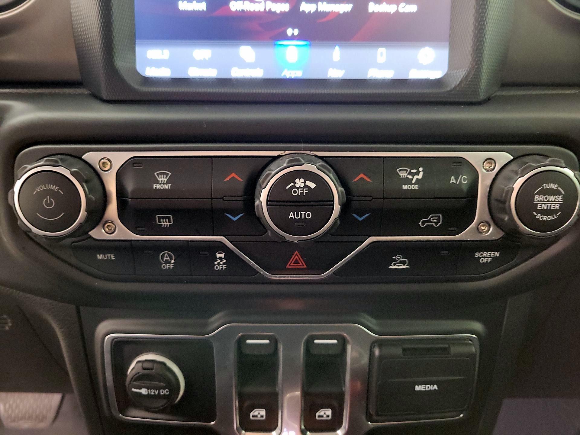 Thumbnail: 2023 Jeep Wrangler - 17