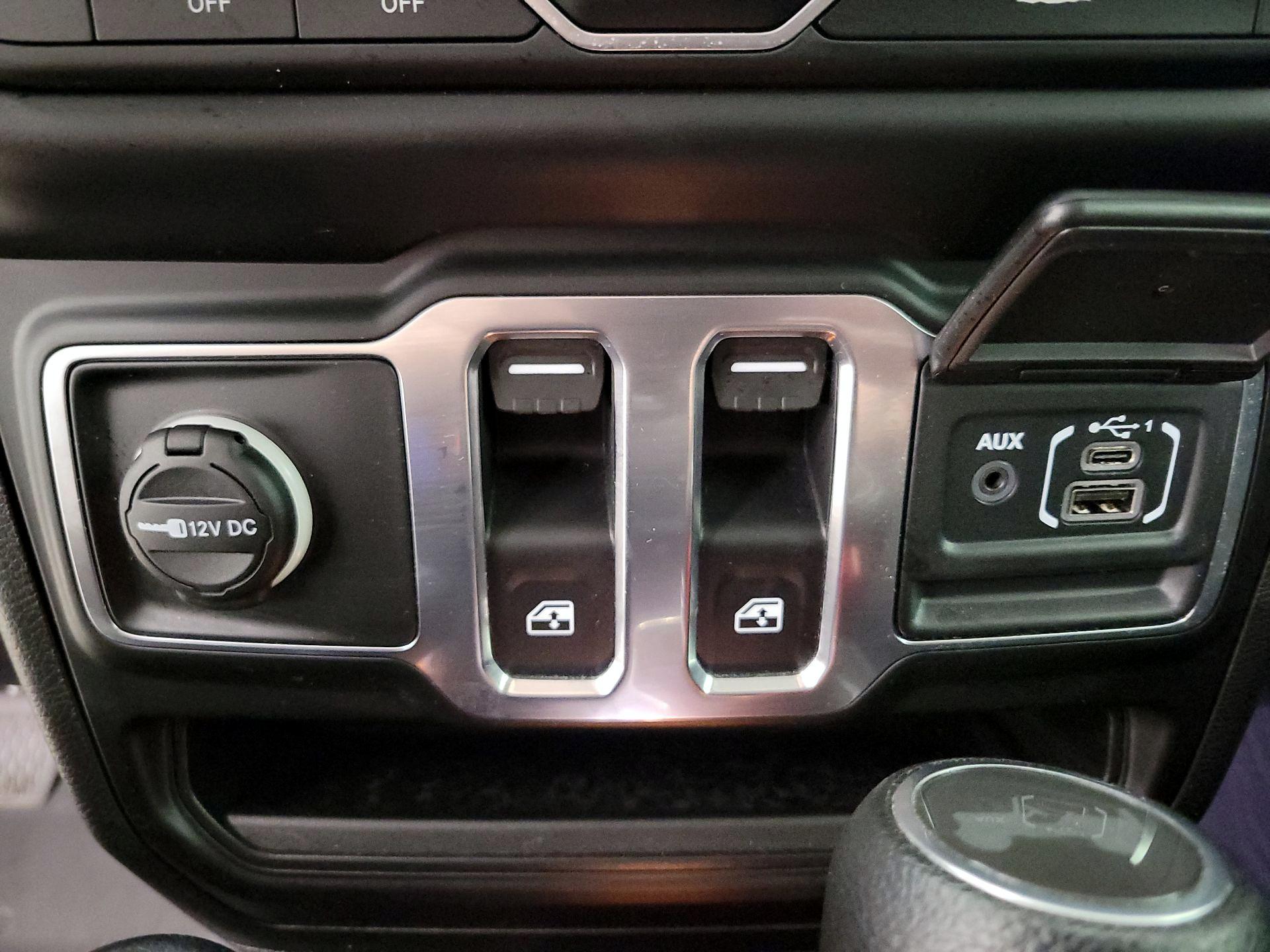 Thumbnail: 2023 Jeep Wrangler - 19