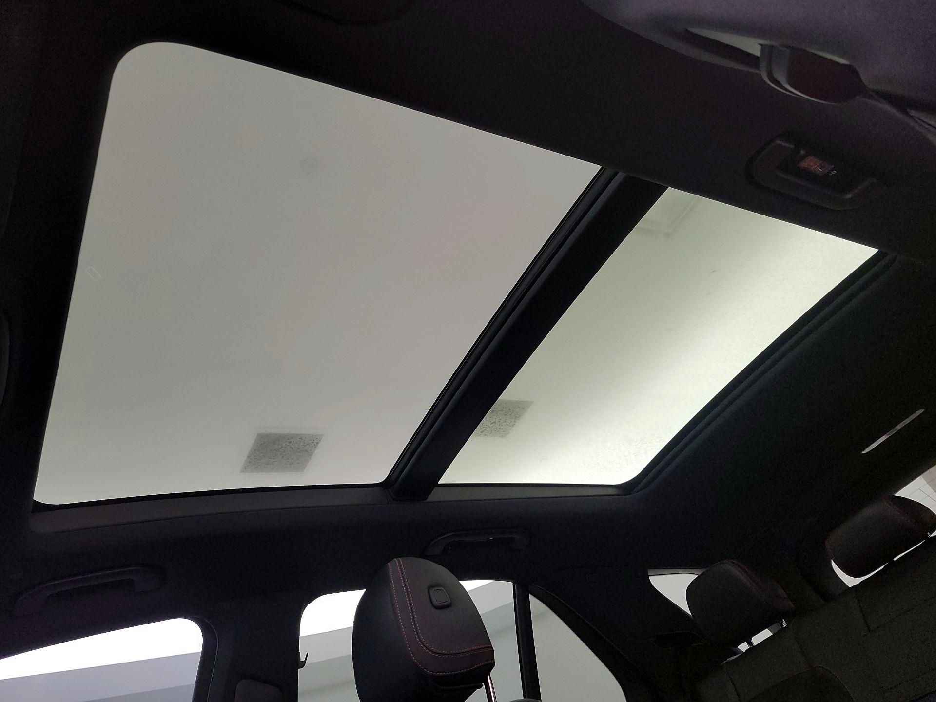 Thumbnail: 2023 Mercedes-Benz GLE - 20